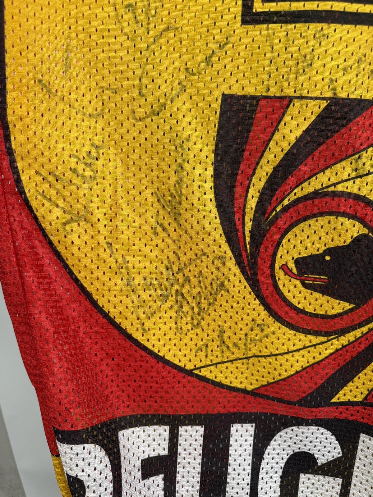 NHL 🇨🇭 Vintage 90s SC Bern Switzerland Hockey Jersey Team Signed Size US XXL / EU 58 / 5 - 14 Thumbnail