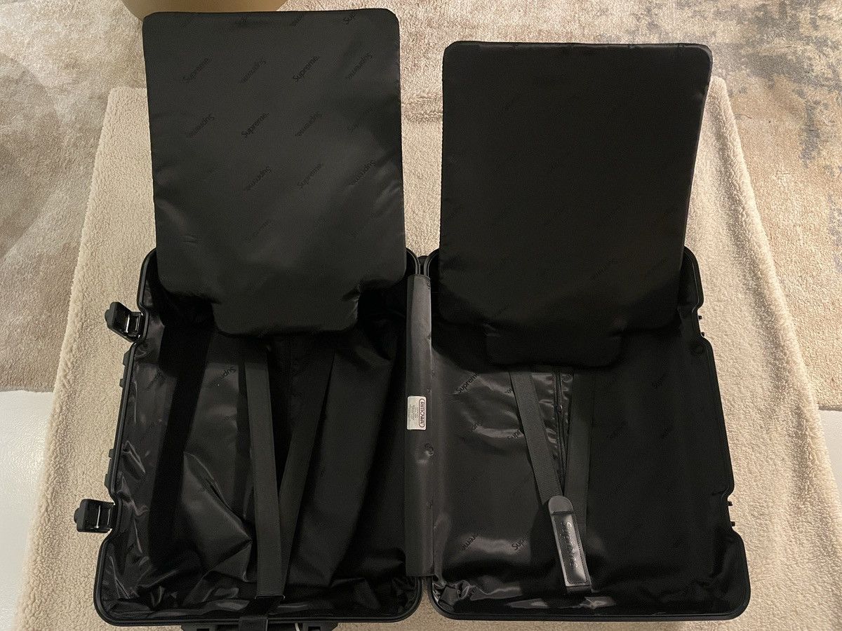 Rimowa × Supreme Selling Rimowa & Supreme luggage 45L Size ONE SIZE - 10 Thumbnail