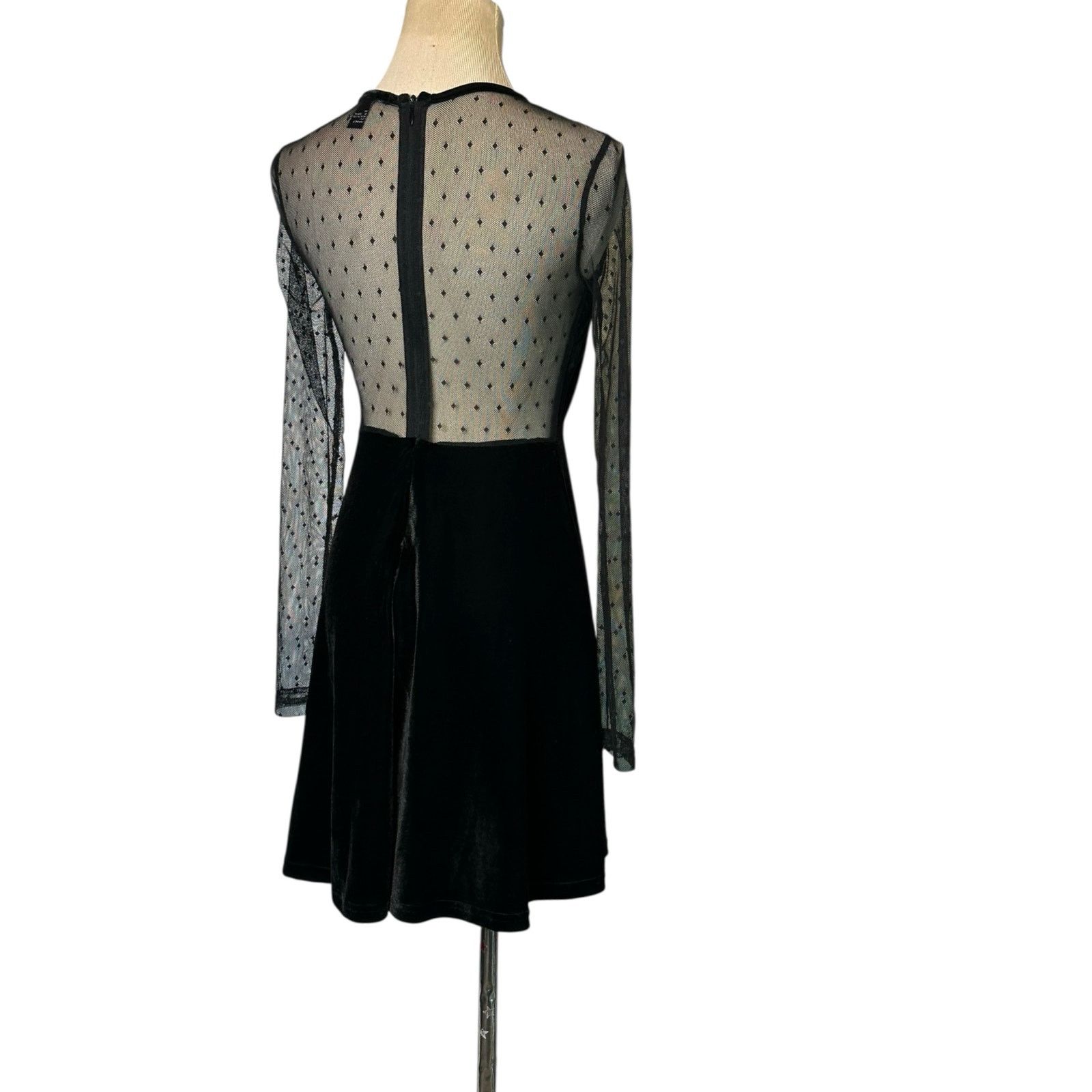 Forever 21 Forever 21 Black Sheer Suede Long Sleeve Mini Dress size S Size S / US 4 / IT 40 - 9 Thumbnail