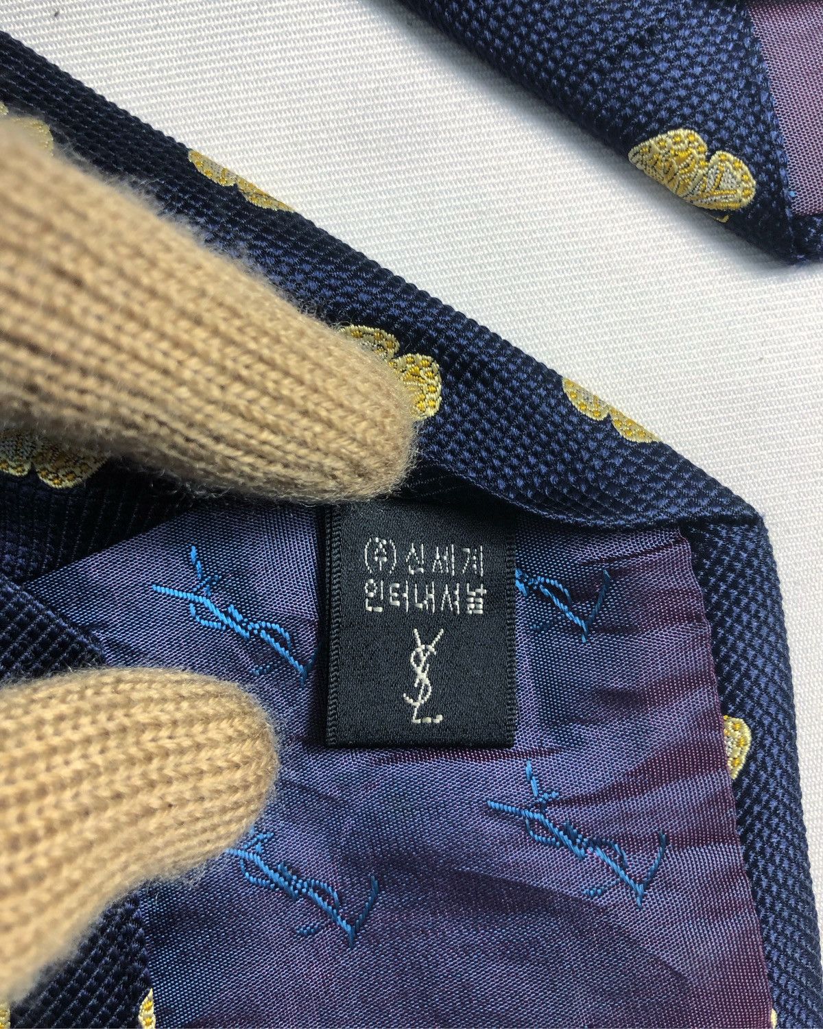 Yves Saint Laurent Vintage Yves Saint Laurent YSL Silk Tie Butterfly Motive Size ONE SIZE - 8 Thumbnail