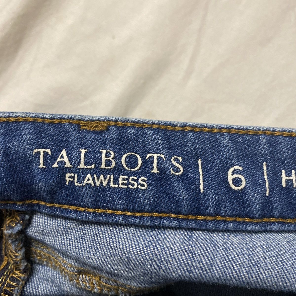 Talbots Talbots Flawless High-Waist Women's Jeans Frayed Sz 6 EUC Size 28" / US 6 / IT 42 - 5 Thumbnail