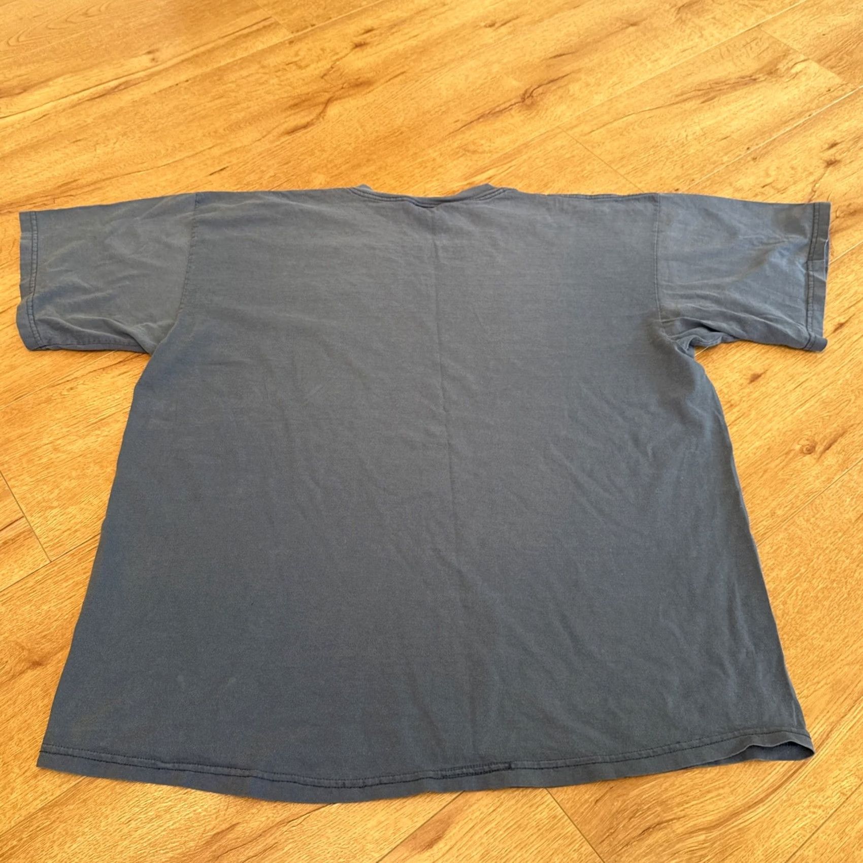 Nike Nike T Shirt Classic Men’s L Slate Blue White Tag Embroidered Boxy Fit Mens Blue Classic-Embroidered Shirt XS? Size US L / EU 52-54 / 3 - 5 Thumbnail