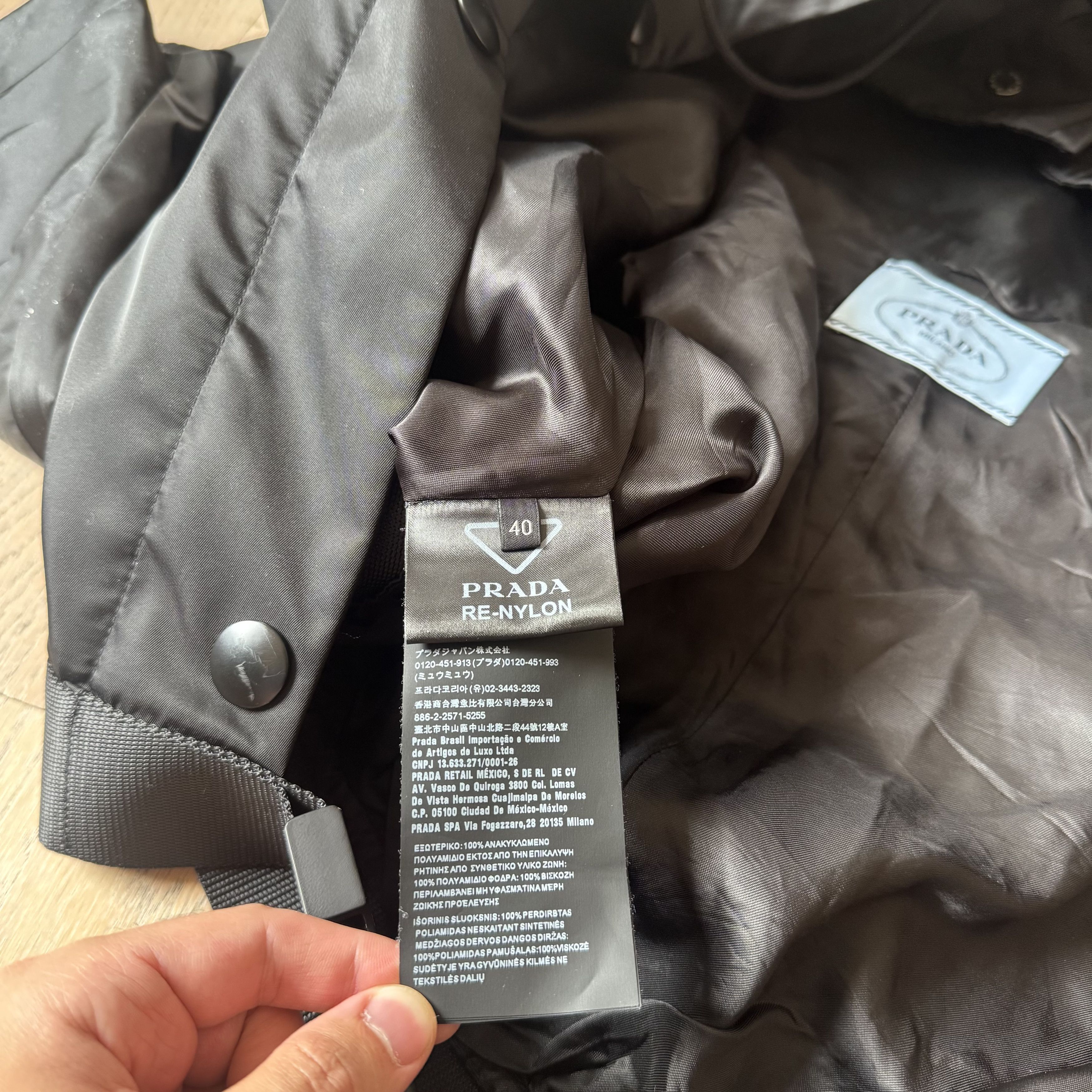 Prada Prada - Re-Nylon Gabardine Blouson Jacket - Black Size S / US 4 / IT 40 - 7 Thumbnail