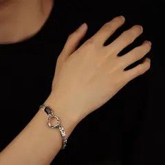 Jewelry Silver Chain Bracelet with Black Leaf-Shaped Accents Size ONE SIZE - 4 Thumbnail