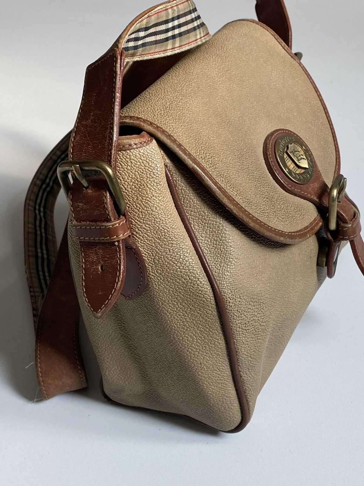 Burberry Burberrys Nova Check Vintage Leather Shoulder Bag Gold Beige Size ONE SIZE - 5 Thumbnail