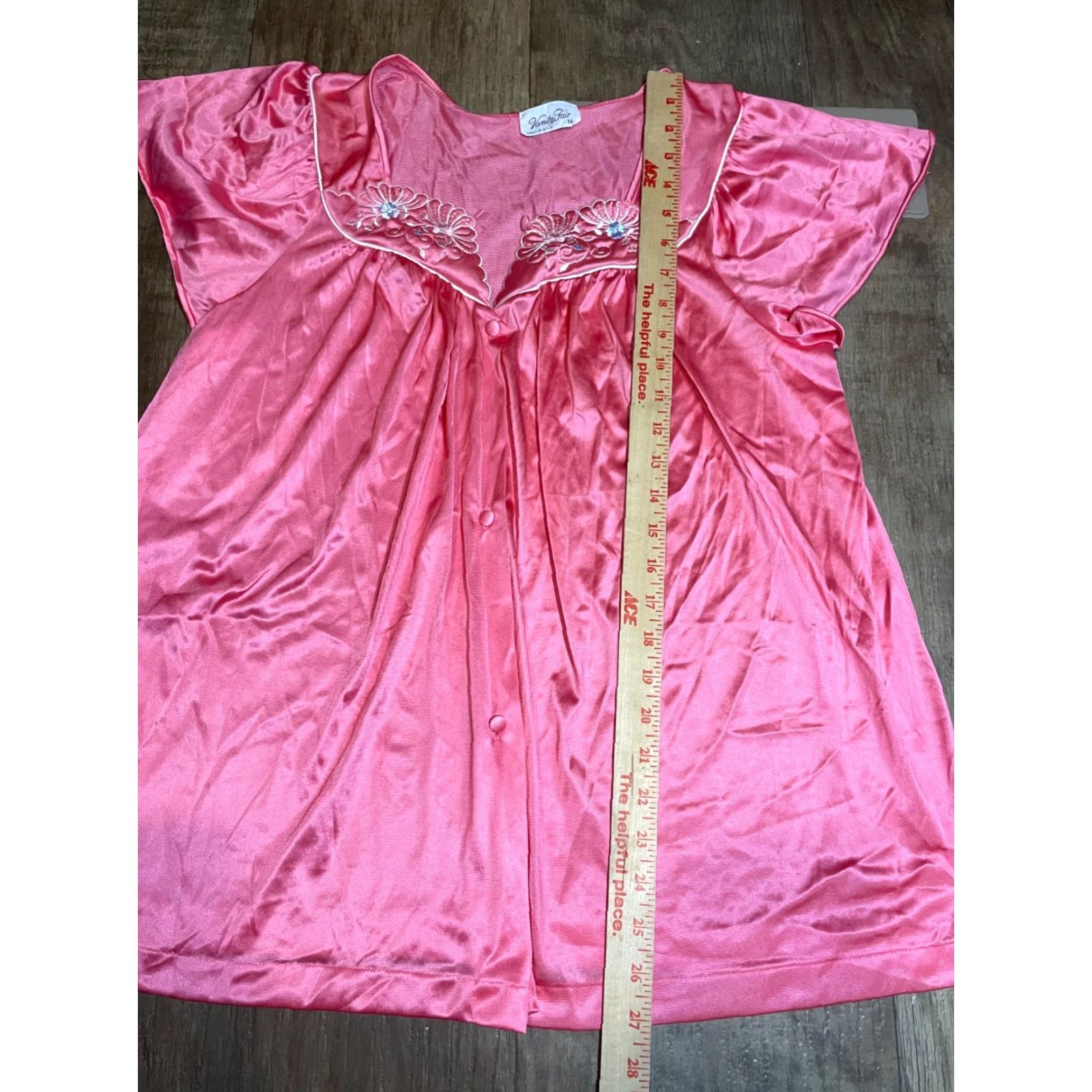 Vintage VINTAGE Vanity Fair Pajama Top PJ Top Womens Medium M Pink Button Up Floral Embordered Satin Monochrome Size M / US 6-8 / IT 42-44 - 3 Thumbnail