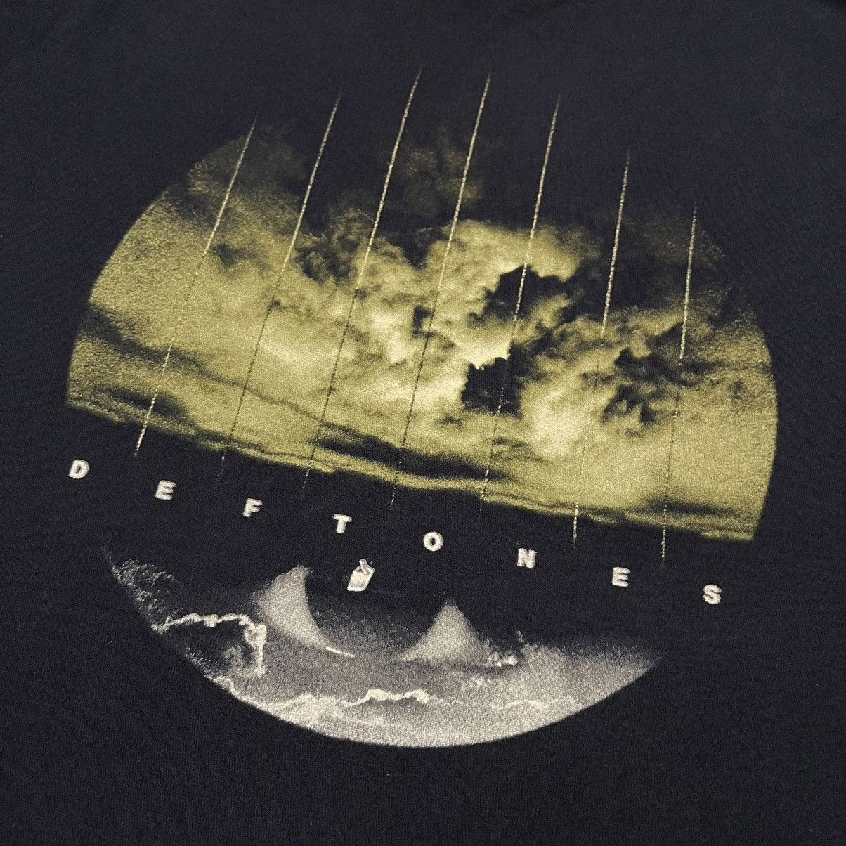Band Tees × Vintage Vintage Y2K Deftones Eye of the Storm Graphic Logo Band Tee Size US M / EU 48-50 / 2 - 3 Thumbnail