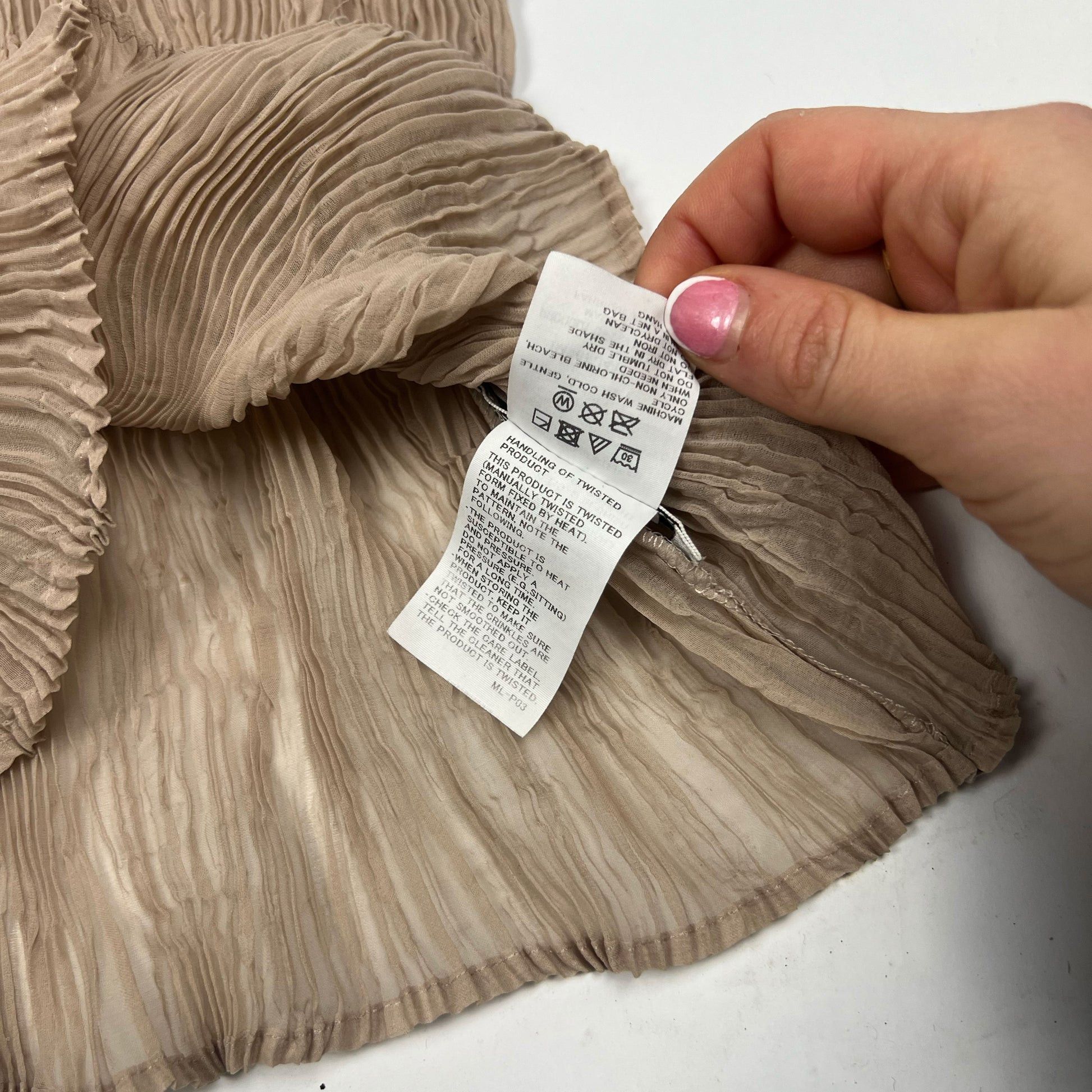 Issey Miyake Issey Miyake Longsleeve Top in Sheer Brown - S Size XXS / US 00 / IT 34 - 6 Thumbnail