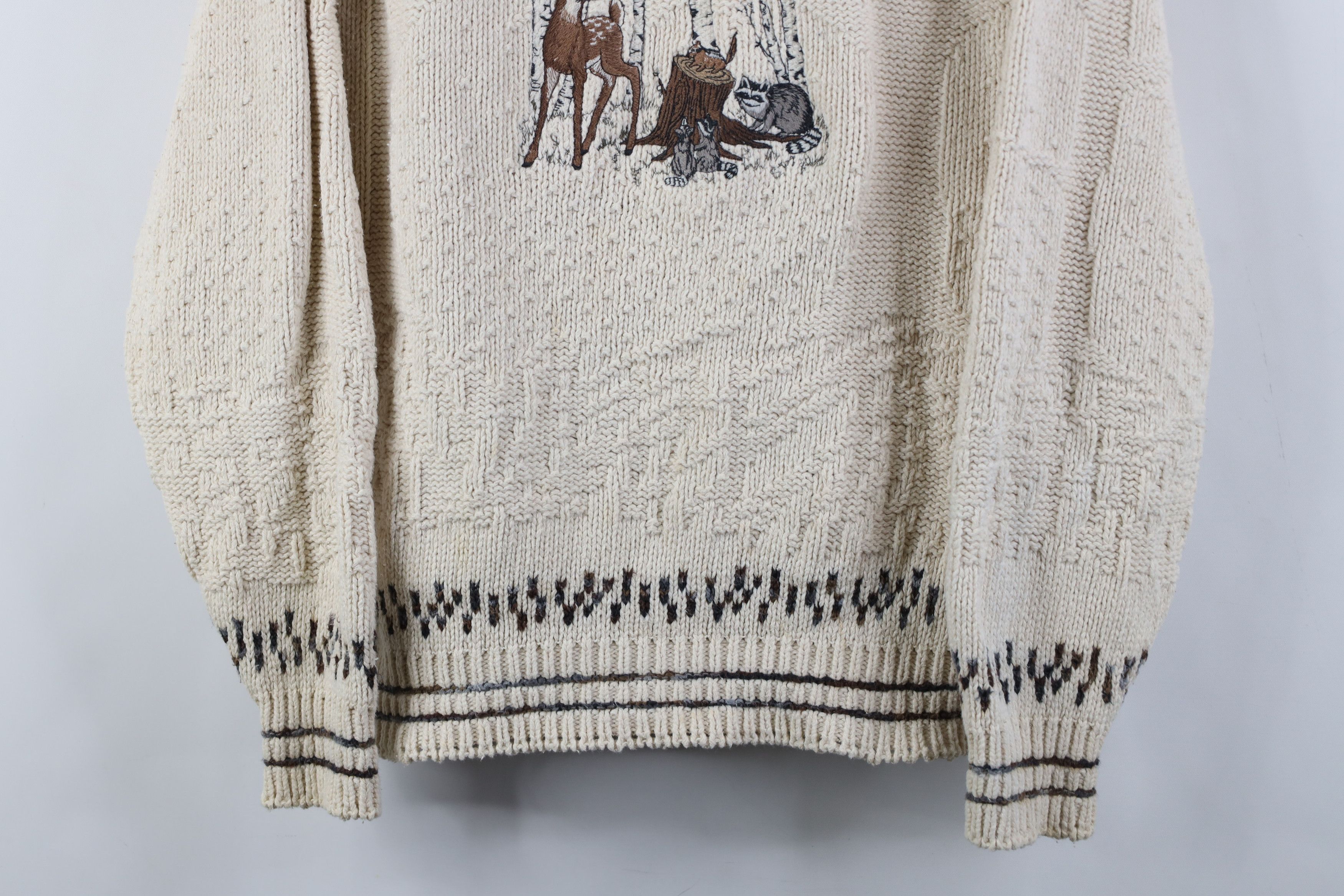 Cabelas Vintage 90s Cabelas Deer Raccoon Knit Sweater Cream USA Size M / US 6-8 / IT 42-44 - 3 Thumbnail