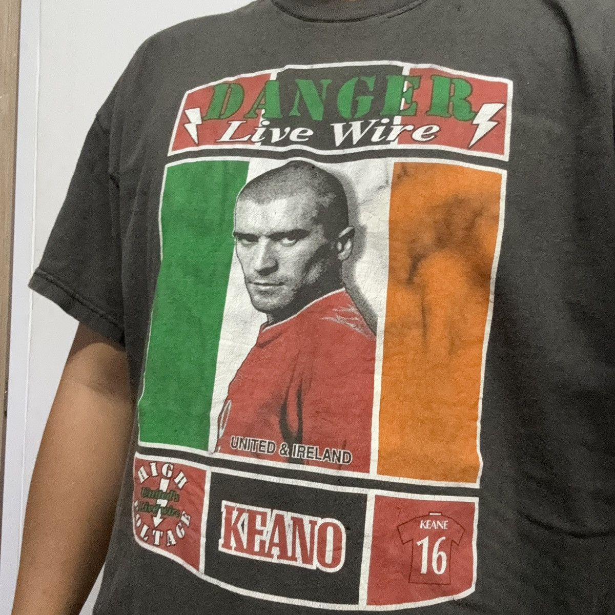image of Vintage 90's Roy Keane Manchester United in Black, Men's (Size XL)