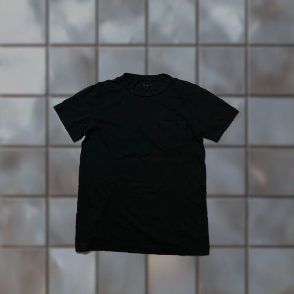 Unis VINTAGE Unis 100% Cotton Black Crewneck S/S Pocket T-Shirt Sz. M Men Shirt Size US M / EU 48-50 / 2 - 1 Thumbnail