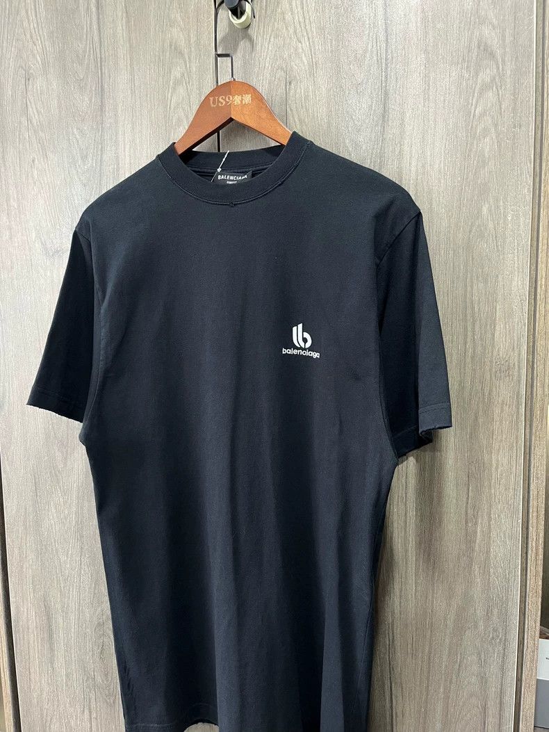 Balenciaga Balenciaga Black Embroidered Logo Short Sleeve Size US S / EU 44-46 / 1 - 6 Thumbnail