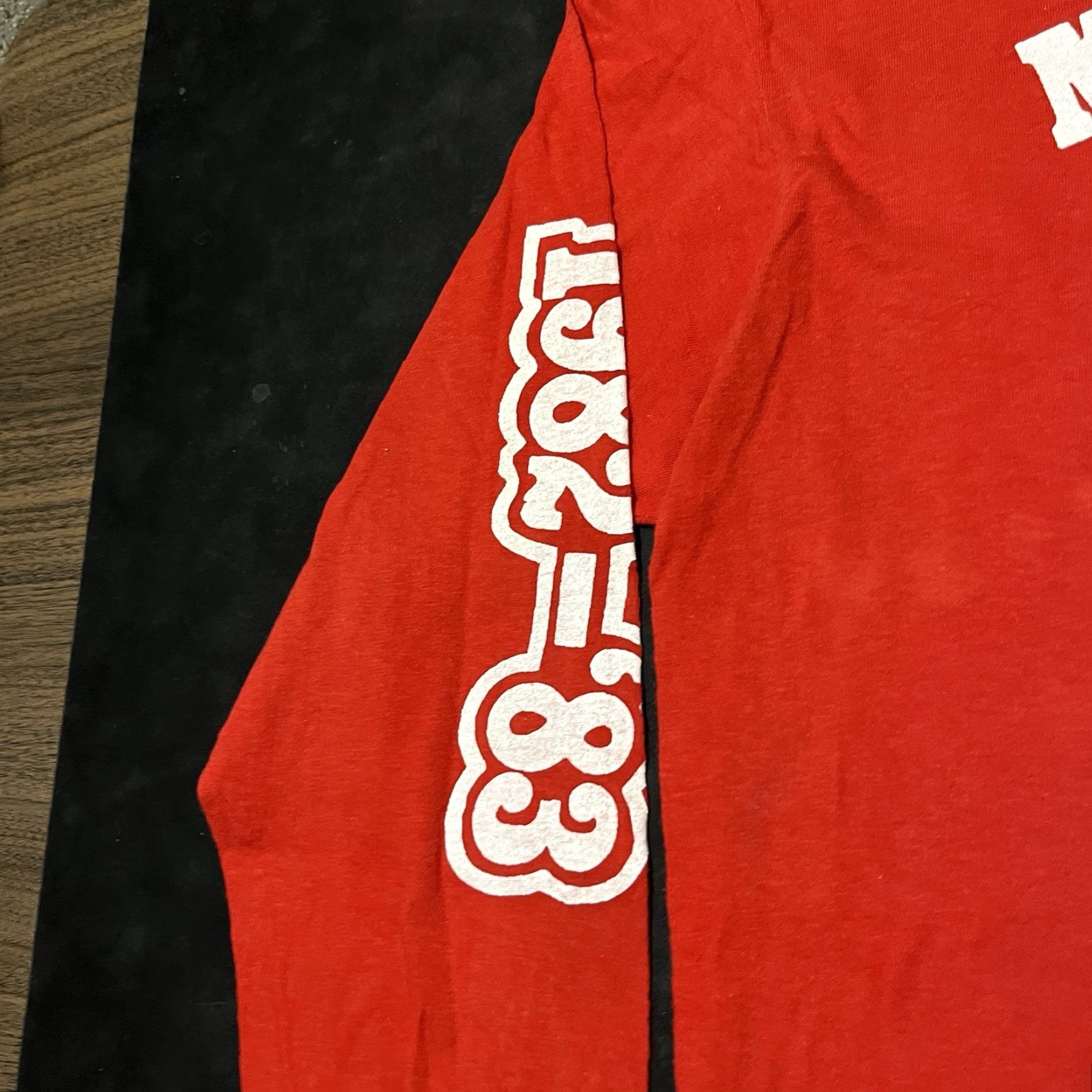 VINTAGE Maniacs Shirt Lee Men XL Red Cotton Knit Double-Sided Logo 1980s University Boston University 1980s Concert Staff Man 90s?
