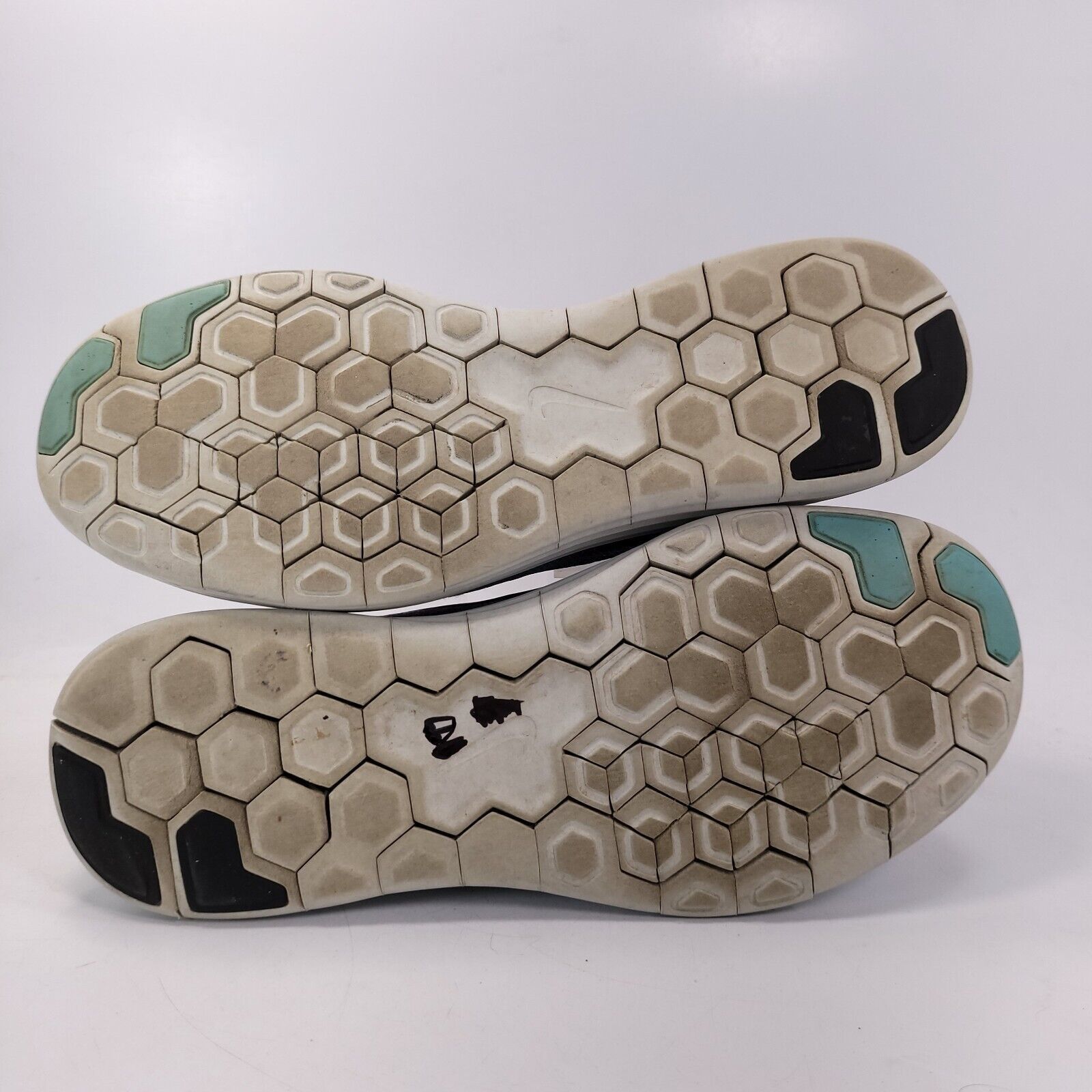 Nike Nike Free RN Distance Shoe Women Size 8 827116-006 Gray Pink Size US 8 / IT 38 - 7 Thumbnail