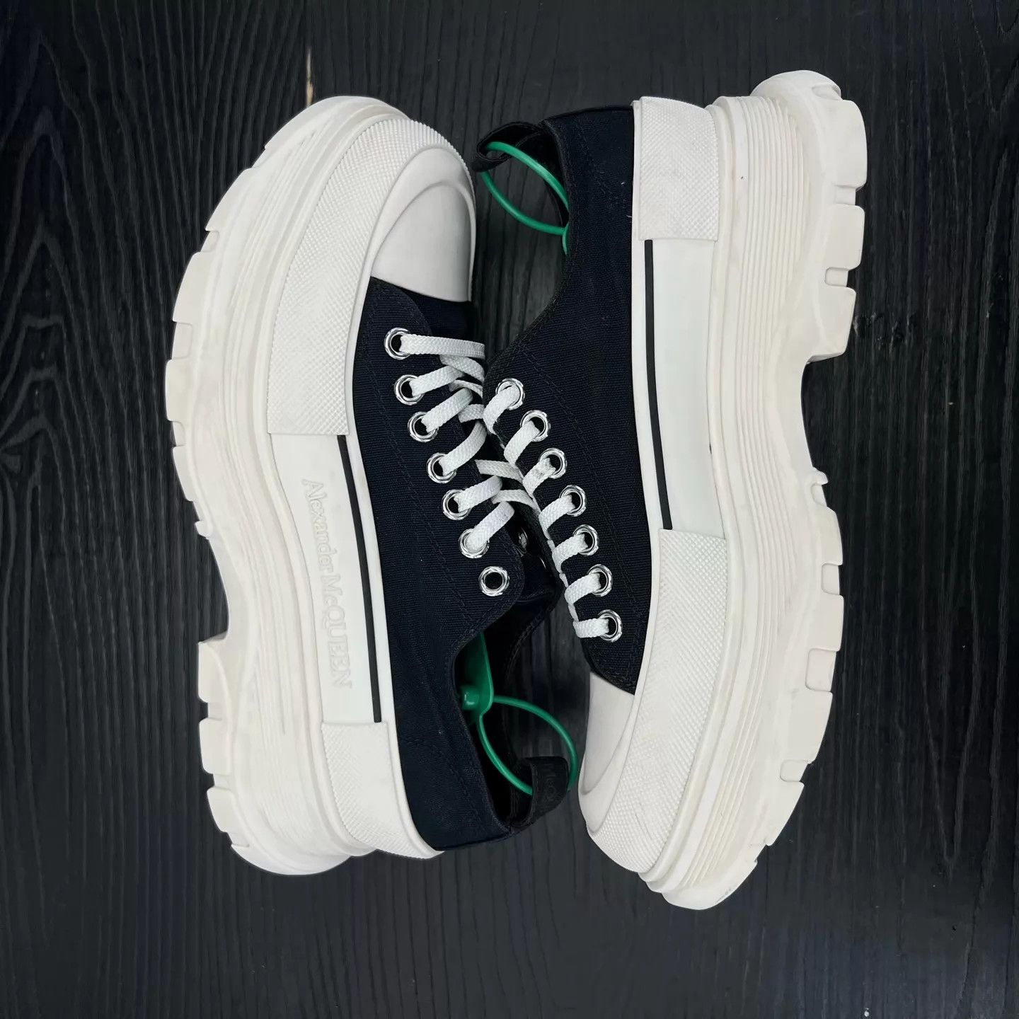 Alexander McQueen Alexander McQueen Black White Martin Boots 42 Size US 9 / EU 42 - 2 Thumbnail