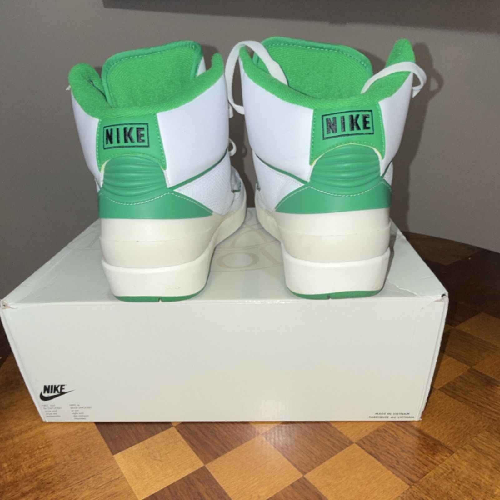 Nike Jordan Air Jordan 2 Retro Lucky Green Men's 14 Size US 14 / EU 47 - 4 Thumbnail