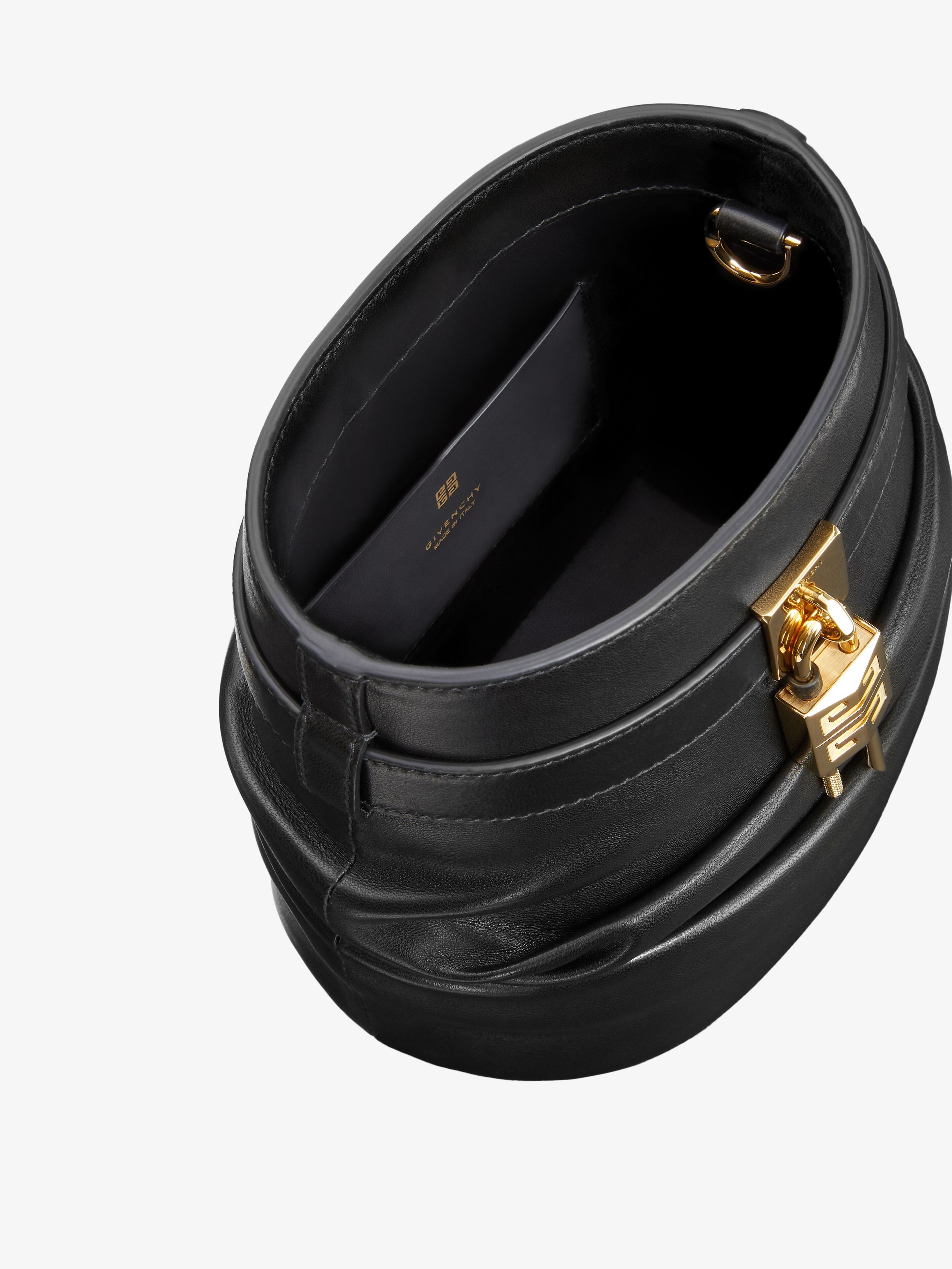 Givenchy o1w1db10825 Size: OS / Slouchy Shark Bucket Bag in Black Size ONE SIZE - 6 Thumbnail