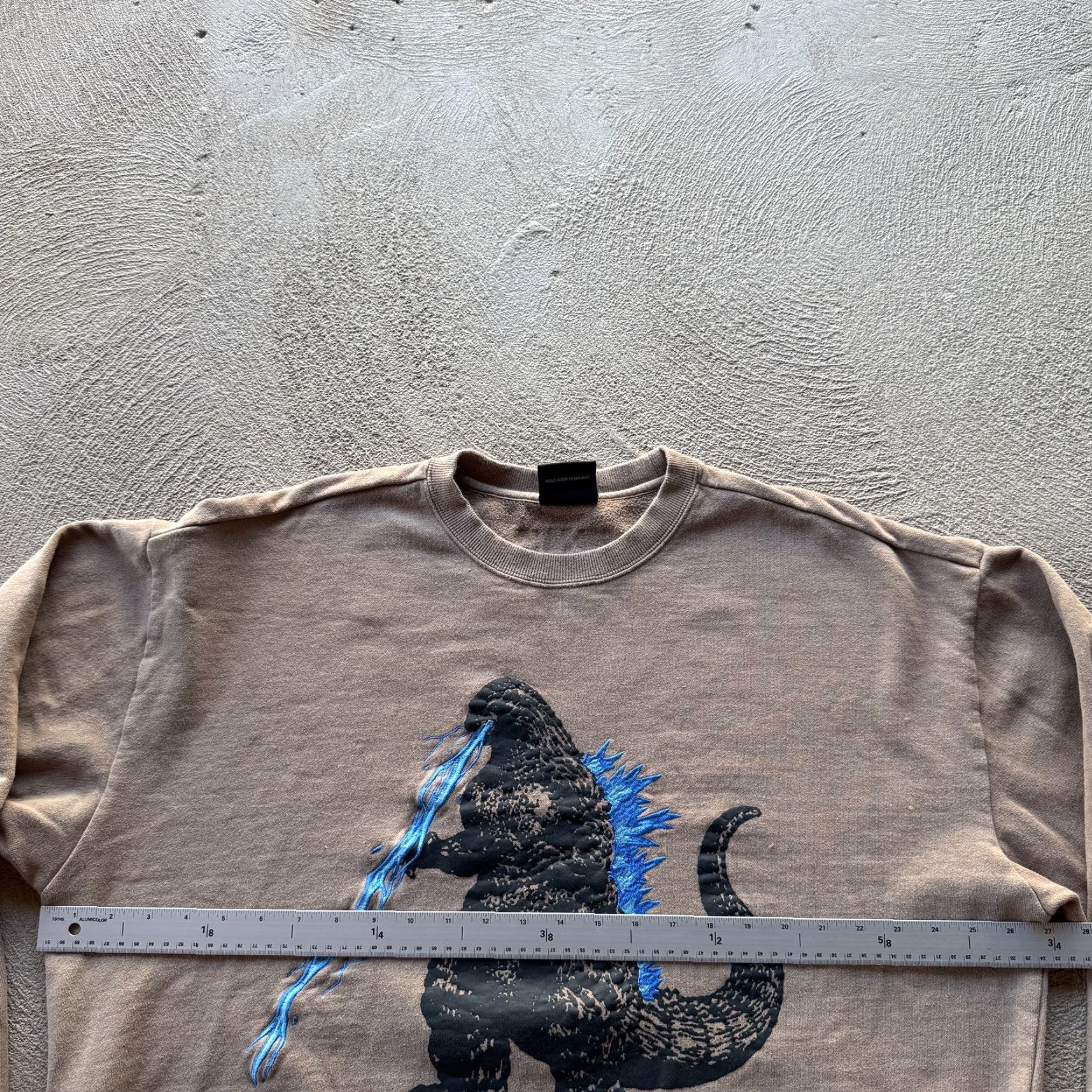 Teddy Fresh VINTAGE Teddy Fresh Sweatshirt Mens Large Godzilla Graphic Crew Neck Brown Cotton Fleece Movie Collab Size US L / EU 52-54 / 3 - 4 Thumbnail