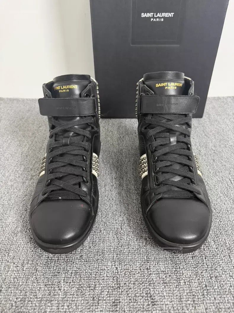 Saint Laurent Paris Saint Laurent Paris Black and White Color Block Rivet High Size US 7 / EU 40 - 2 Thumbnail