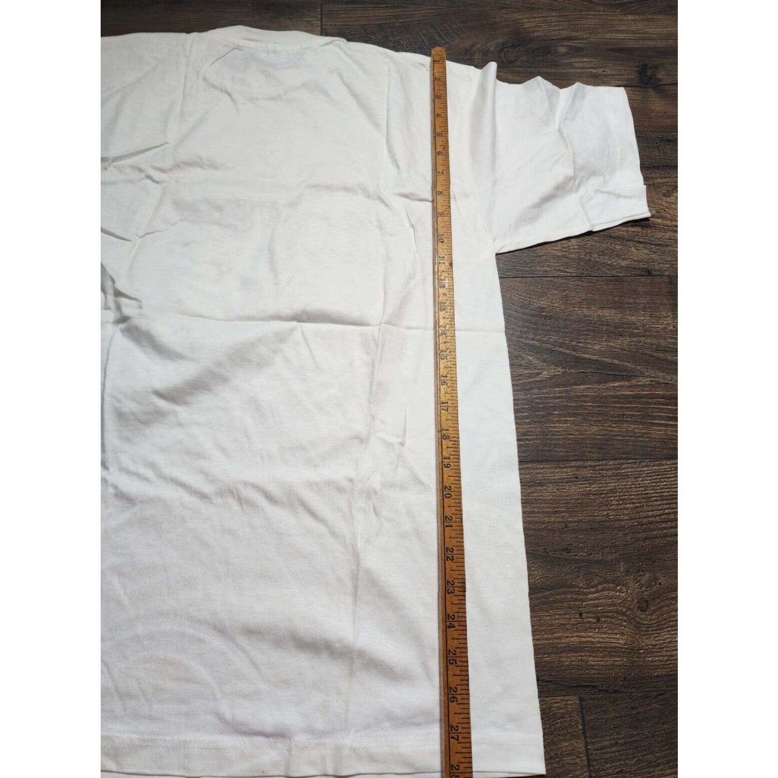 Sea New York VINTAGE New York T-Shirt Manhattan Logo Short Sleeve Crew Neck L White Cotton Distressed 90s Mens Stone Size US L / EU 52-54 / 3 - 3 Thumbnail