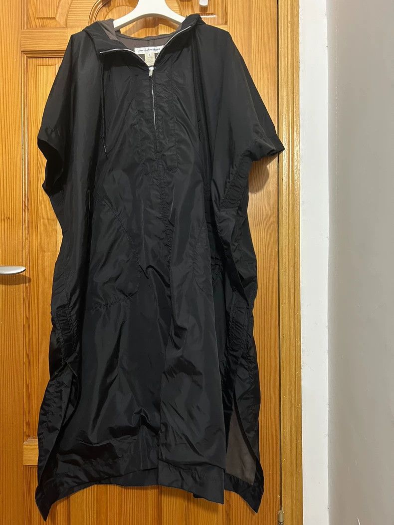 Comme des Garcons Comme Des Garcons Cloak with Velcro sides Size S / US 4 / IT 40 - 1 Thumbnail