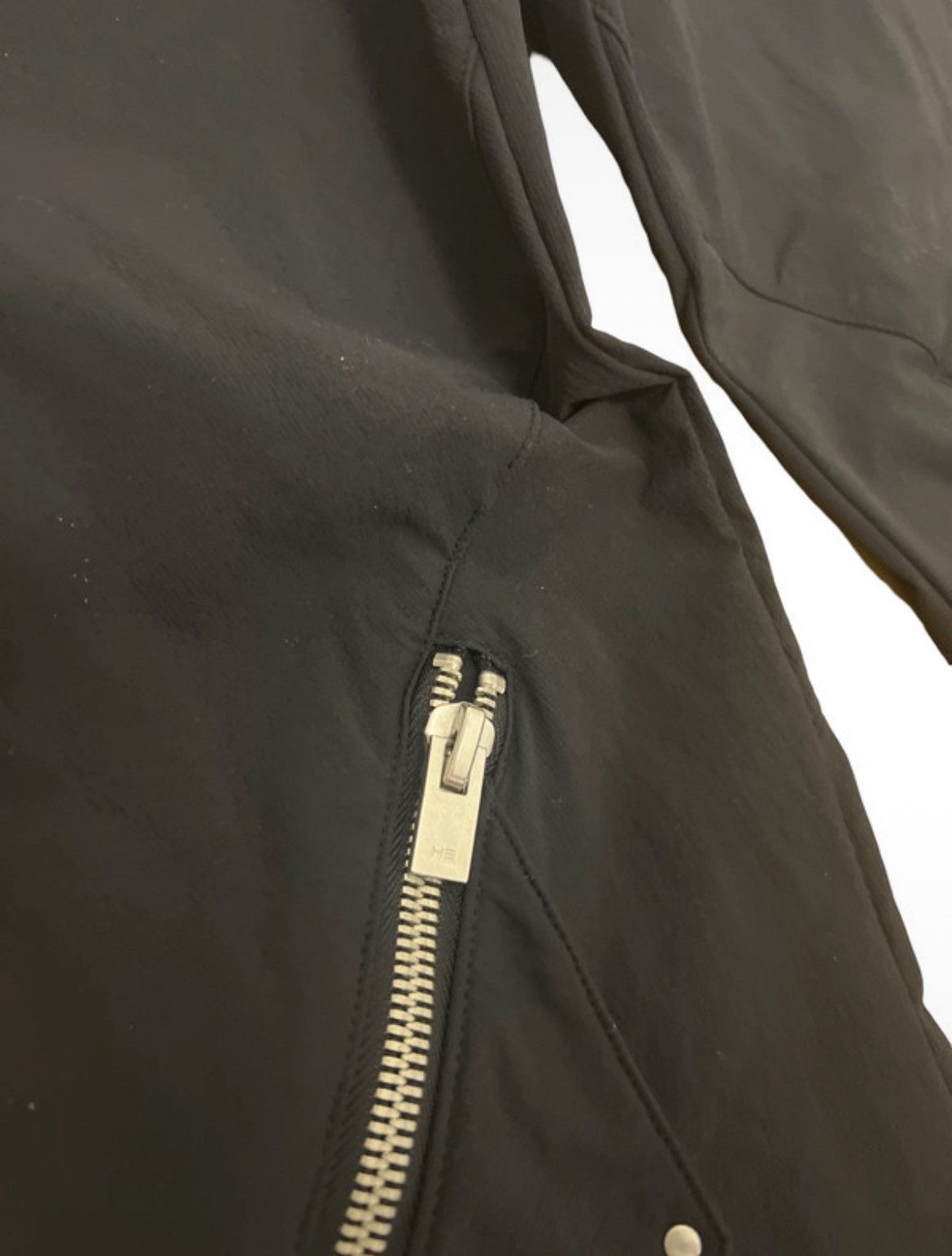 Heliot Emil HELIOT EMIL Black Frazil Cargo Pants Size US 30 / EU 46 - 4 Thumbnail