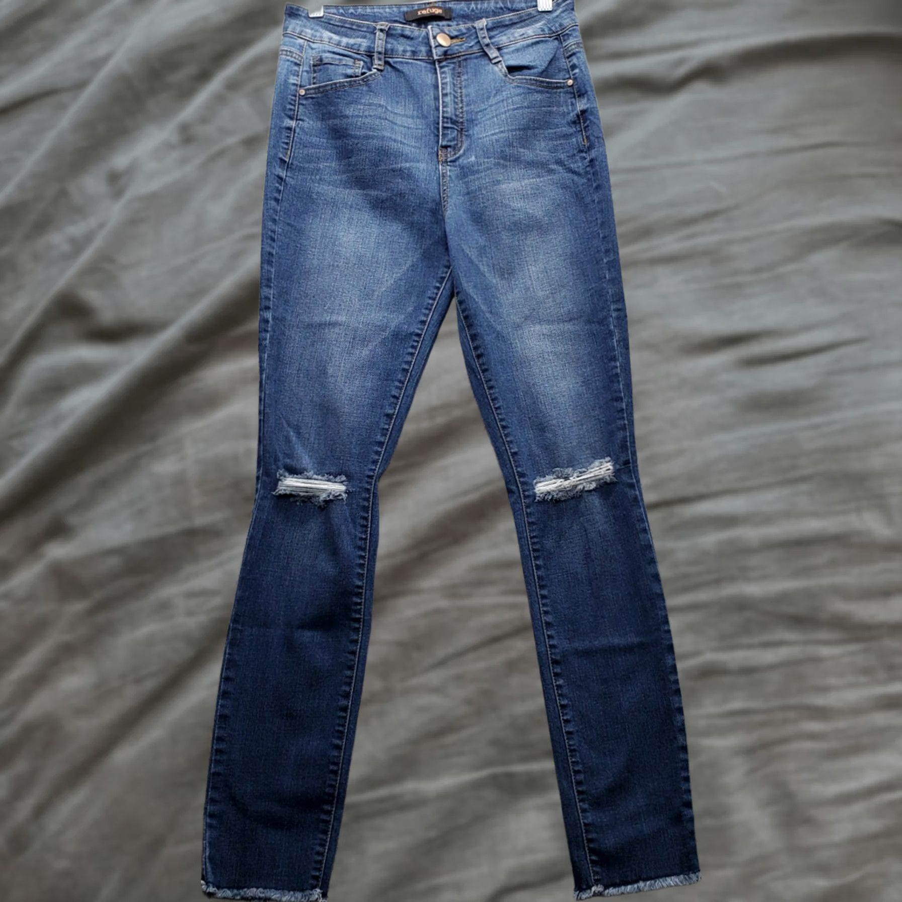 Denime Refuge Womens 4 Blue Denim Skinny Jeans High-Waisted Distressed Frayed Hem 27.75 Inseam Regular 5-Pocket Denim Jeans Size 27" / US 4 / IT 40 - 1 Thumbnail