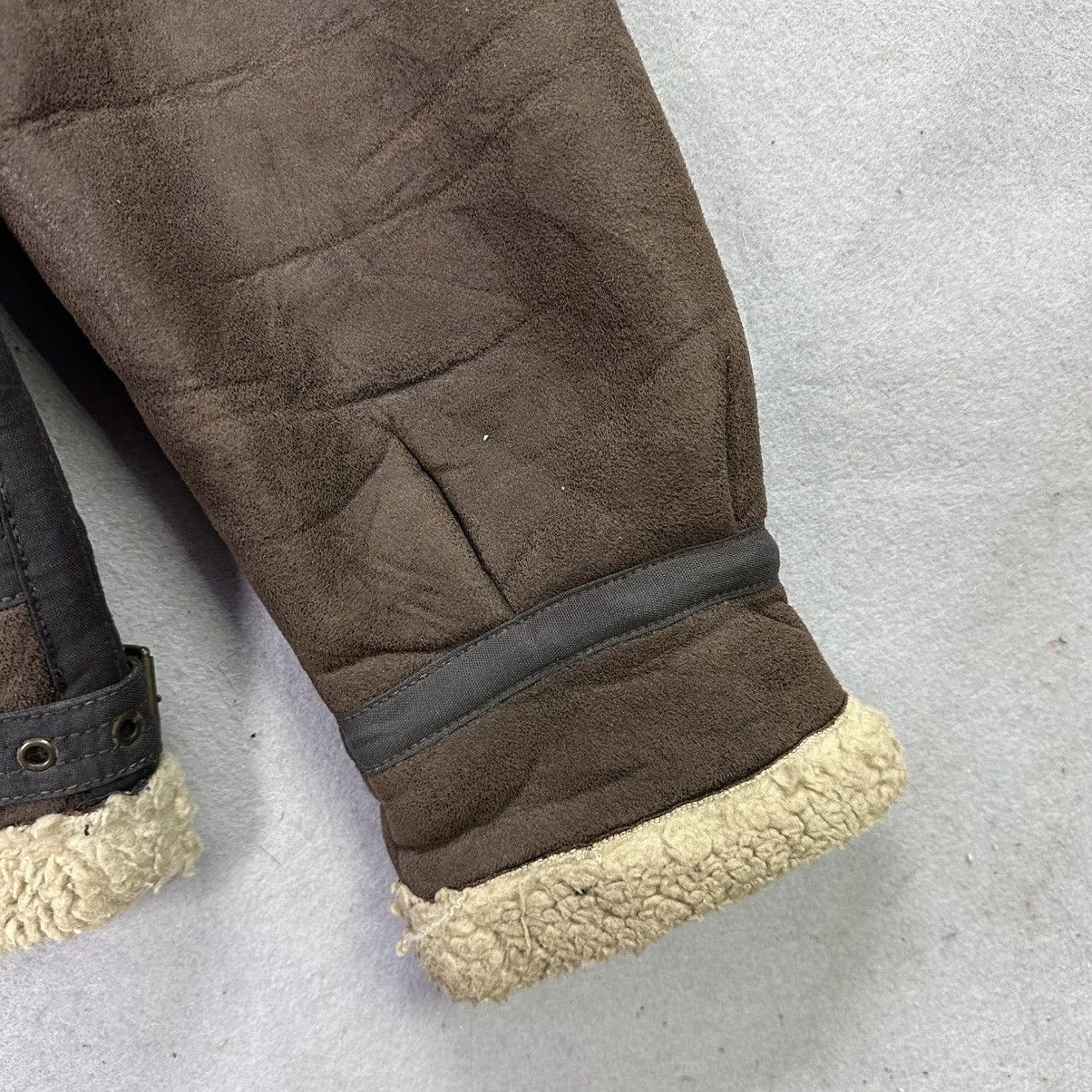 Alpha Industries Vintage Alpha Industries Shearling Jacket Brown B3 Style Size US XL / EU 56 / 4 - 3 Thumbnail