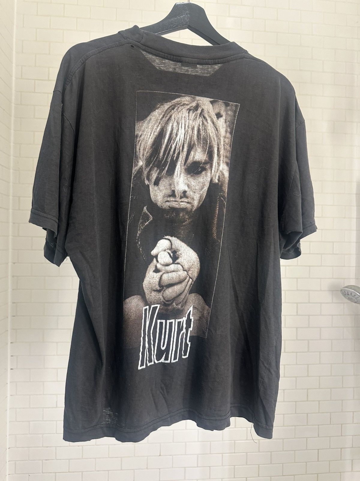 Vintage Vintage Kurt Cobain T-shirt Size US M / EU 48-50 / 2 - 3 Thumbnail