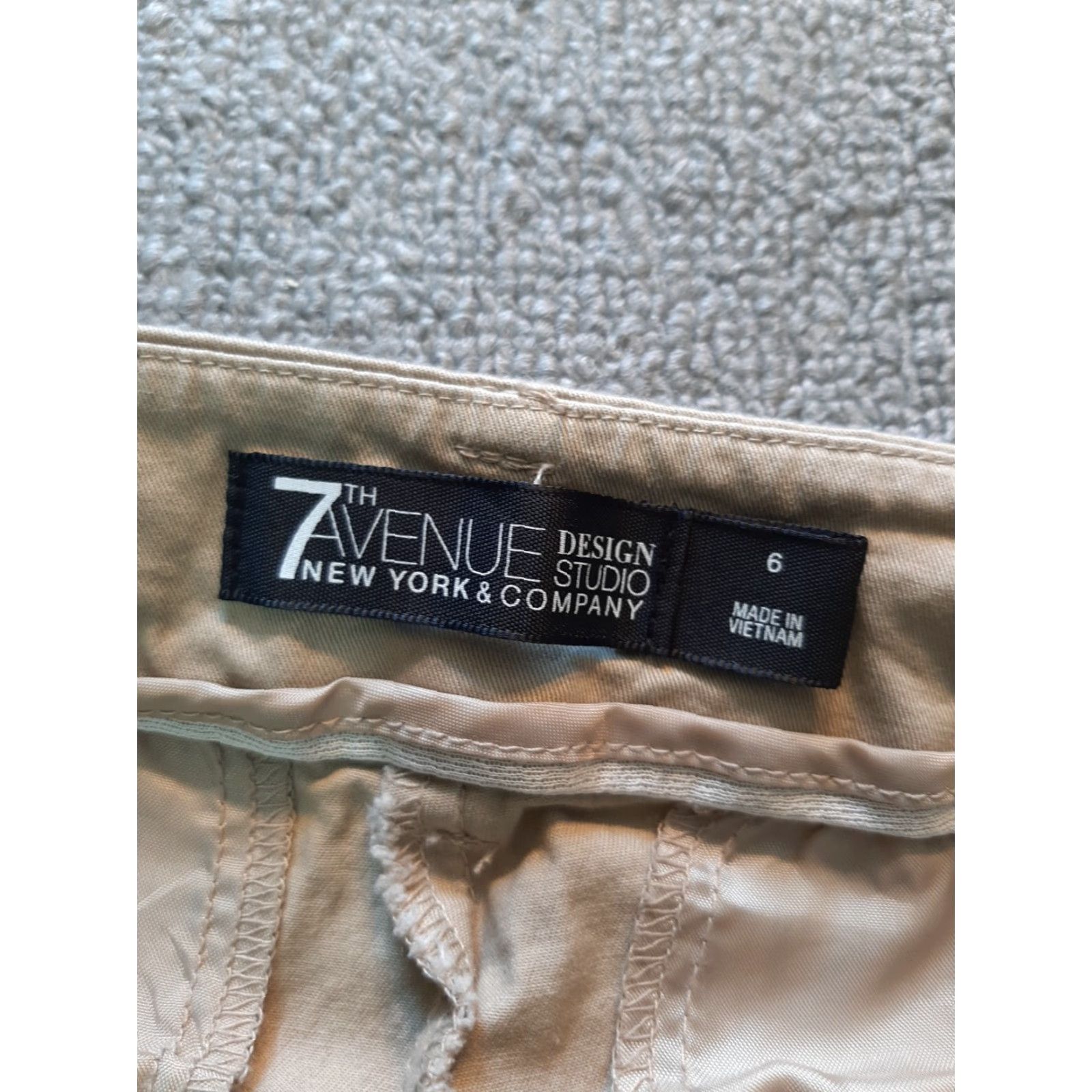 Vintage 7th Ave Shorts Womens Size 6 Beige Chino Cuffed NY&C Regular Women Size 28" / US 6 / IT 42 - 4 Thumbnail