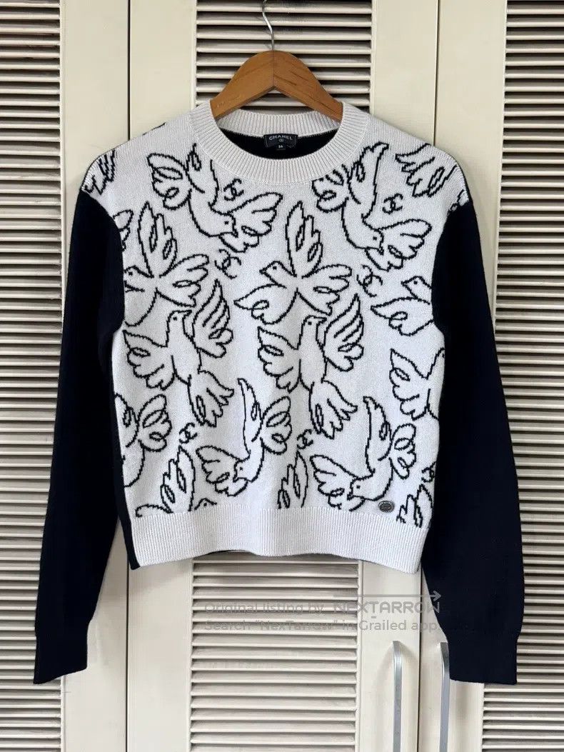 Other Chanel Black and white peace dove knitted sweater Size XXS / US 00 / IT 34 - 1 Thumbnail