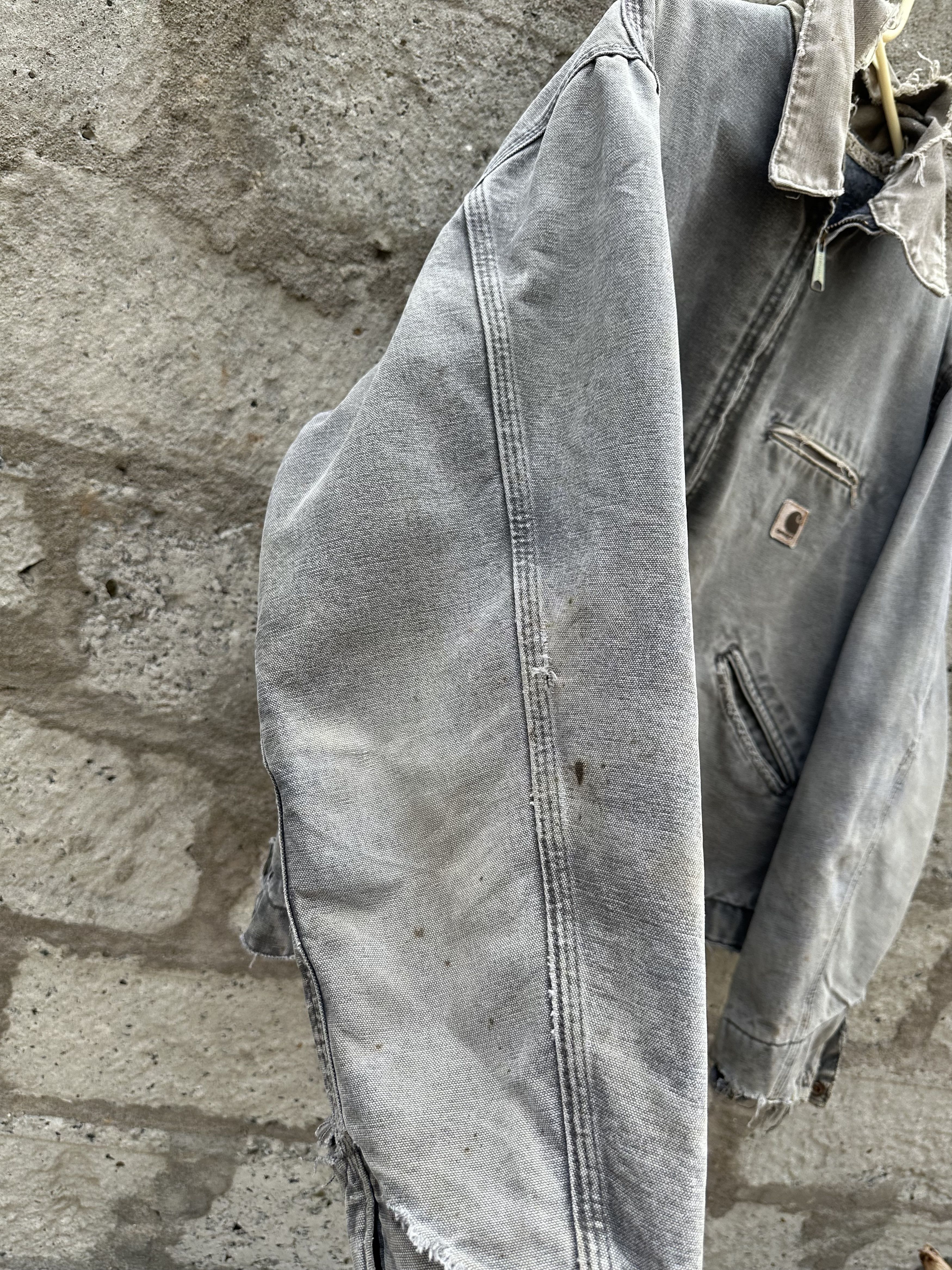 Carhartt vintage 90s Carhartt J97 PTL Detroit Jacket Thrashed & Faded Size US XL / EU 56 / 4 - 7 Thumbnail