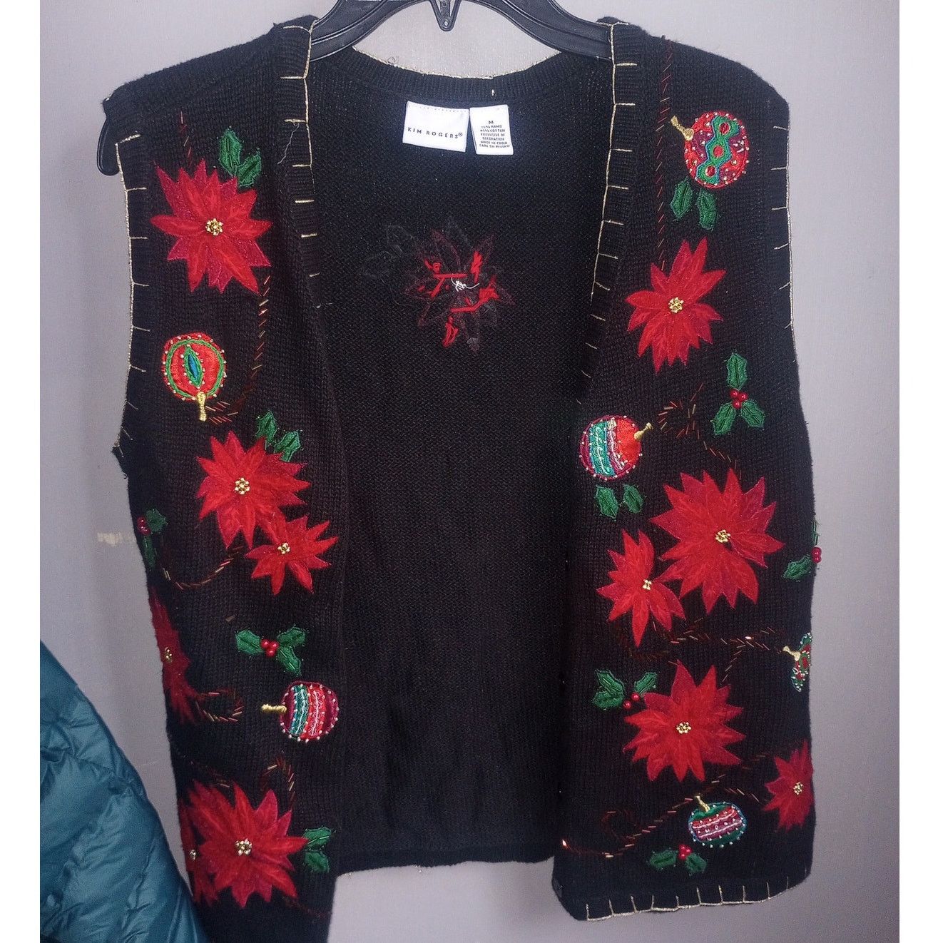 Vintage Womens Poinsettia VTG Ugly Christmas Sweater Vest Beaded Med Size M / US 6-8 / IT 42-44 - 1 Thumbnail