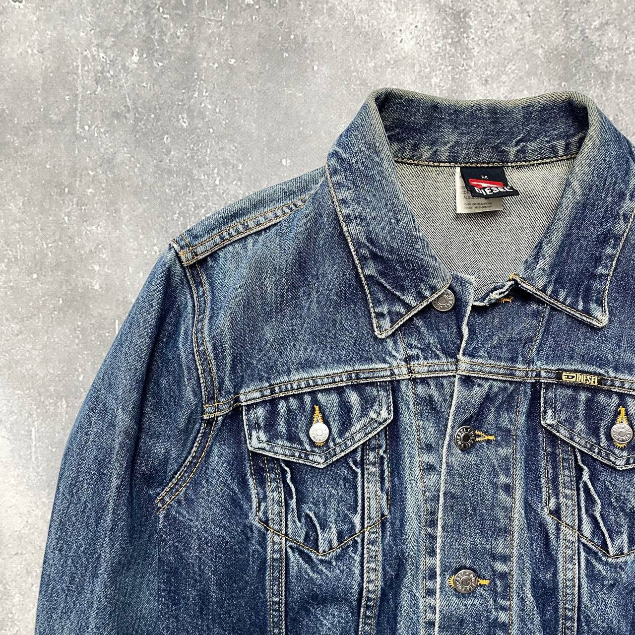 Diesel Vintage 90s Diesel Denim Trucker Jacket Women’s Blue Size M Size M / US 6-8 / IT 42-44 - 9 Thumbnail