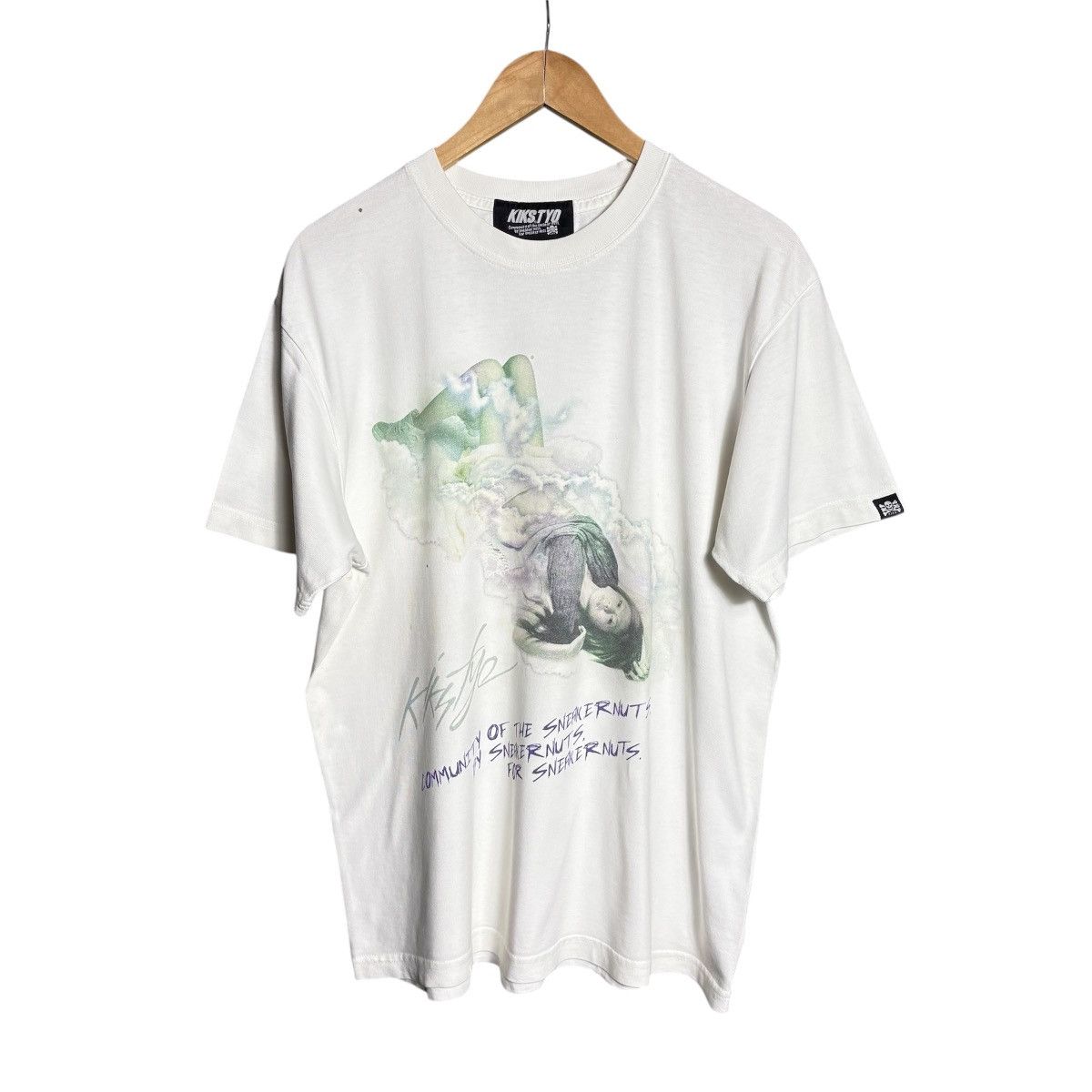 KIKS TYO Vintage Kiks Tyo Yuko Ishida Sneakers Girl Graphic T-Shirt Size US L / EU 52-54 / 3 - 1 Thumbnail