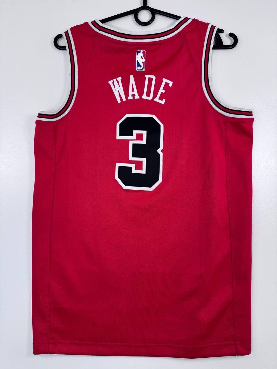 Nike DWYANE WADE CHICAGO JERSEY NBA BASKETBALL NIKE SIZE S Size US S / EU 44-46 / 1 - 9 Thumbnail