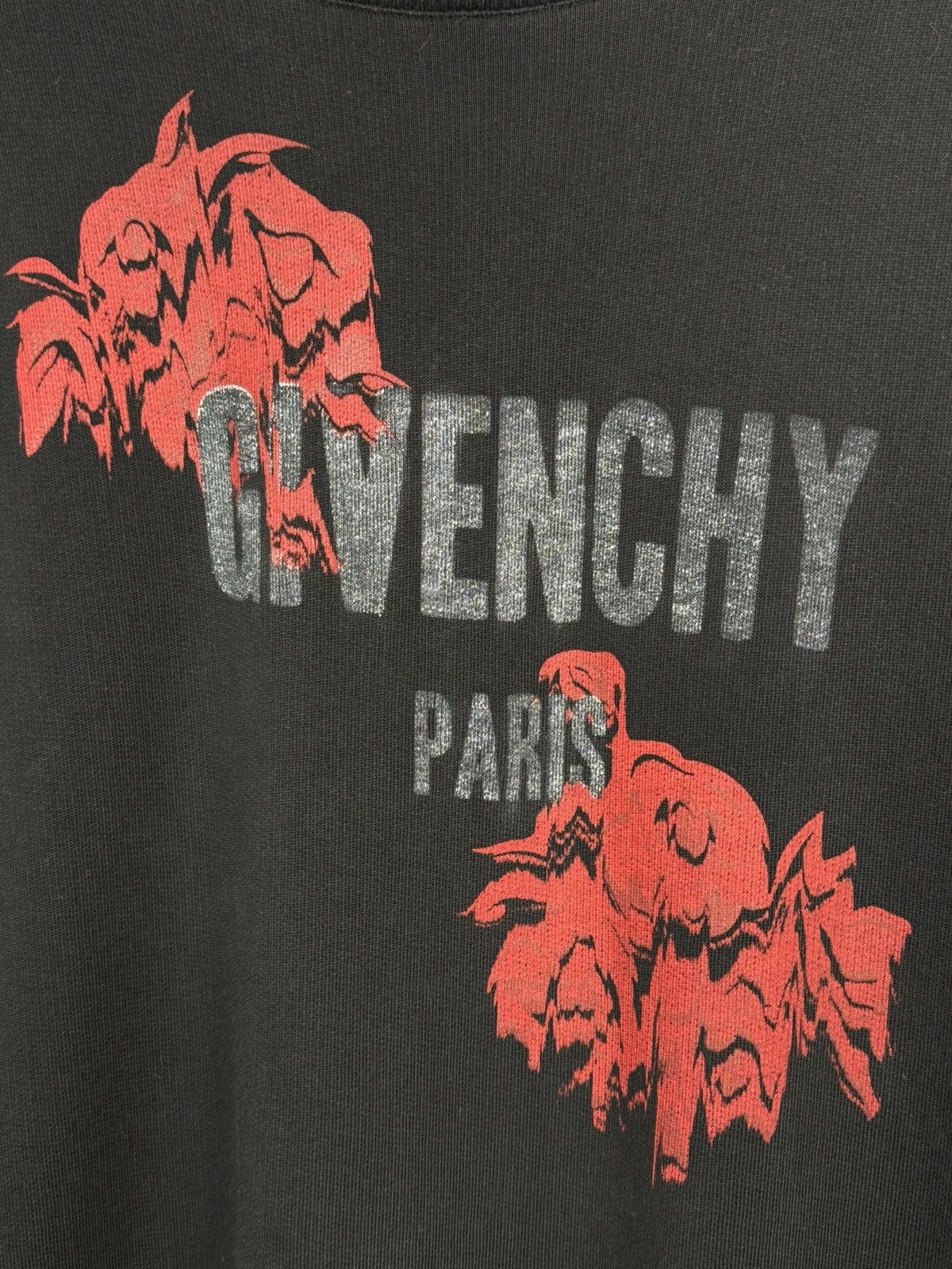 Givenchy Givenchy Inscription Logo And Roses Sweatshirt Black XL Size US XL / EU 56 / 4 - 3 Thumbnail
