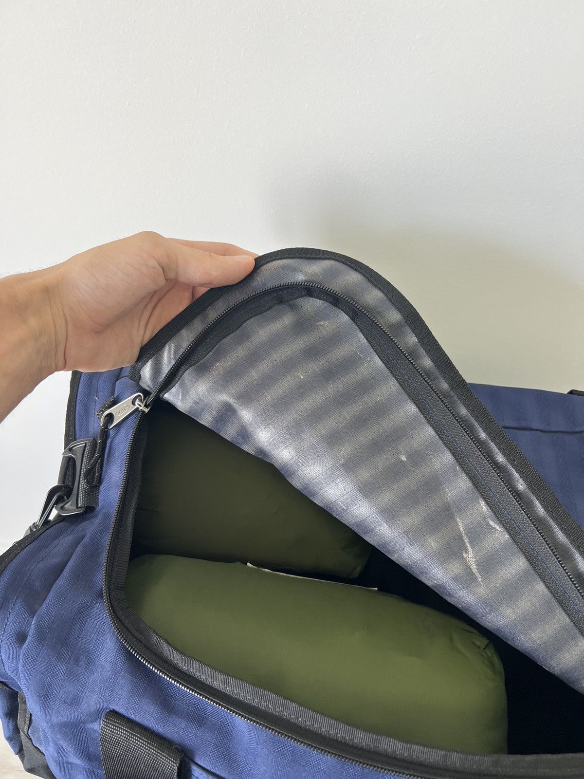 Eastpak × Vintage Waterproof Eastpak Large Duffle Bag 💼 Size ONE SIZE - 9 Thumbnail