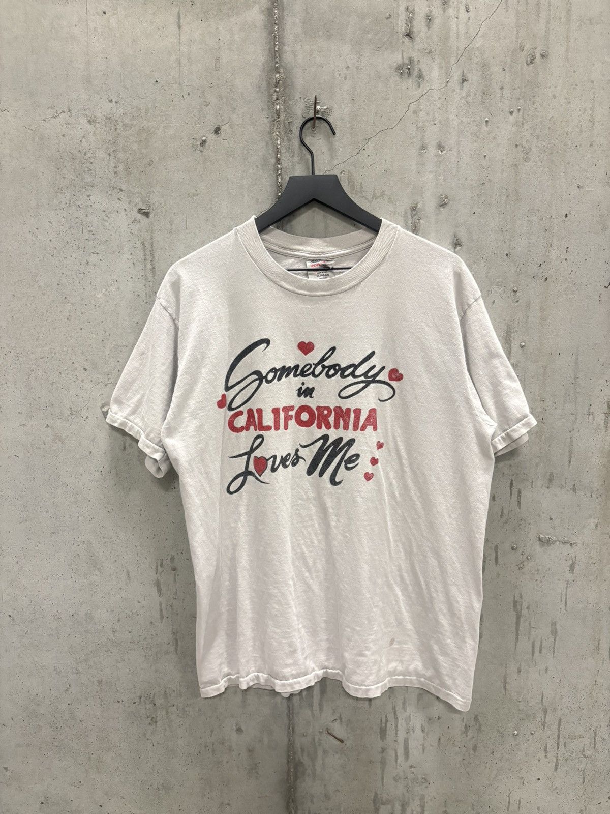 Vintage Somebody Loves Me Shirt Faded Distressed Grunge Band