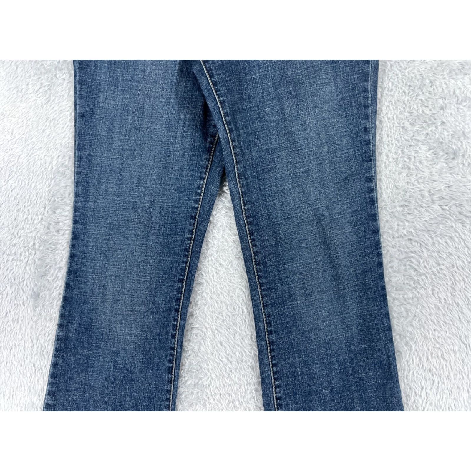 Lee Lee Jeans Womens Bootcut Denim Blue 26x28 Regular 6 Cotton Blend Zipper Distressed 5-Pocket Western Cowboy Southwestern American Designer Mens? Size 28" / US 6 / IT 42 - 3 Thumbnail