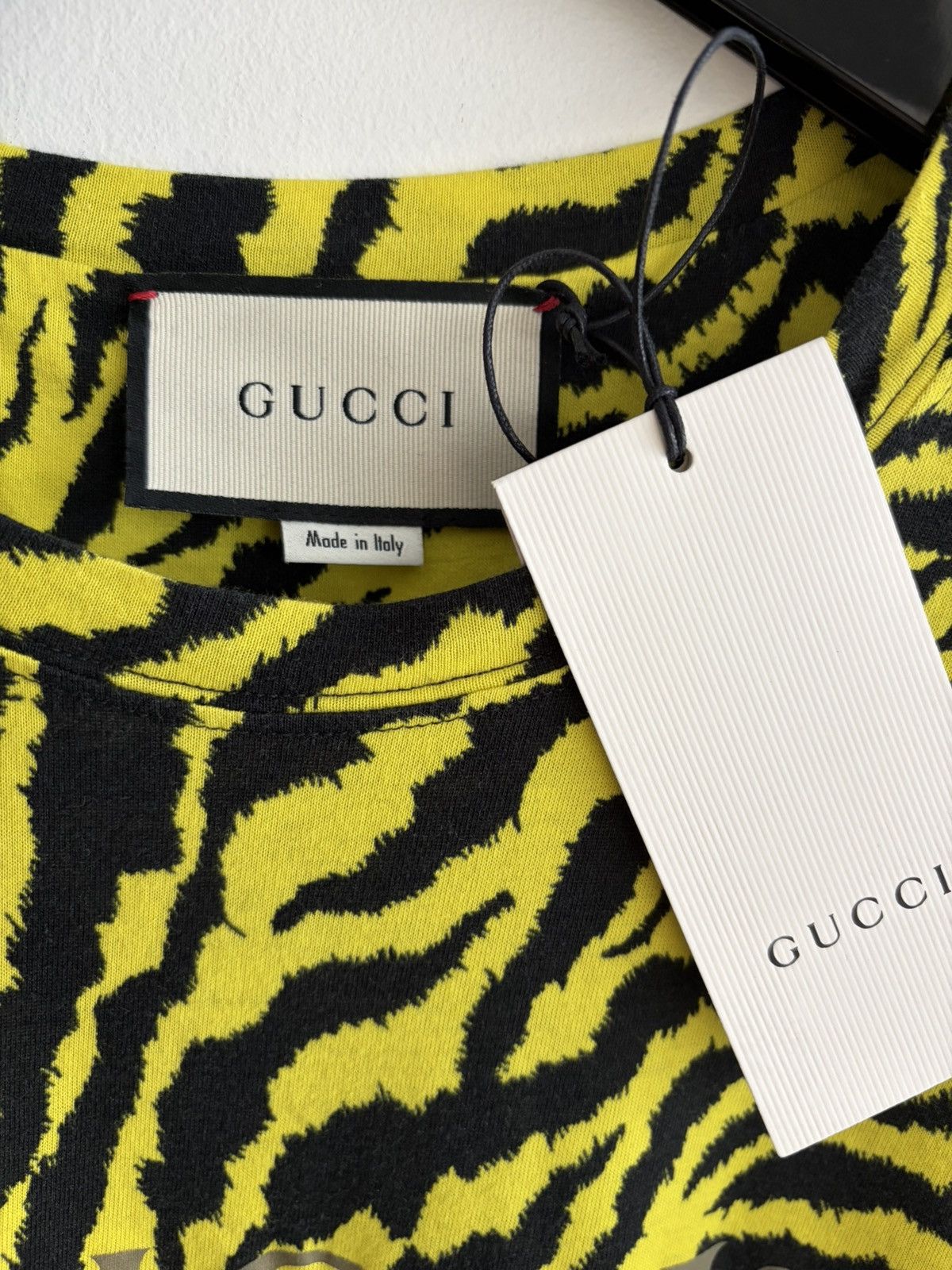 Gucci Super Runway Leopard Zebra Gucci Logo Tee Tshirt Size US L / EU 52-54 / 3 - 3 Thumbnail