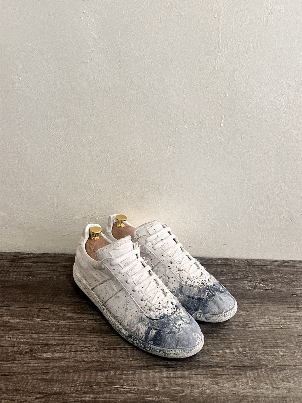 Maison Margiela Paint Splatter Gats White/Blue Size US 10.5 / EU 43-44 - 2 Thumbnail