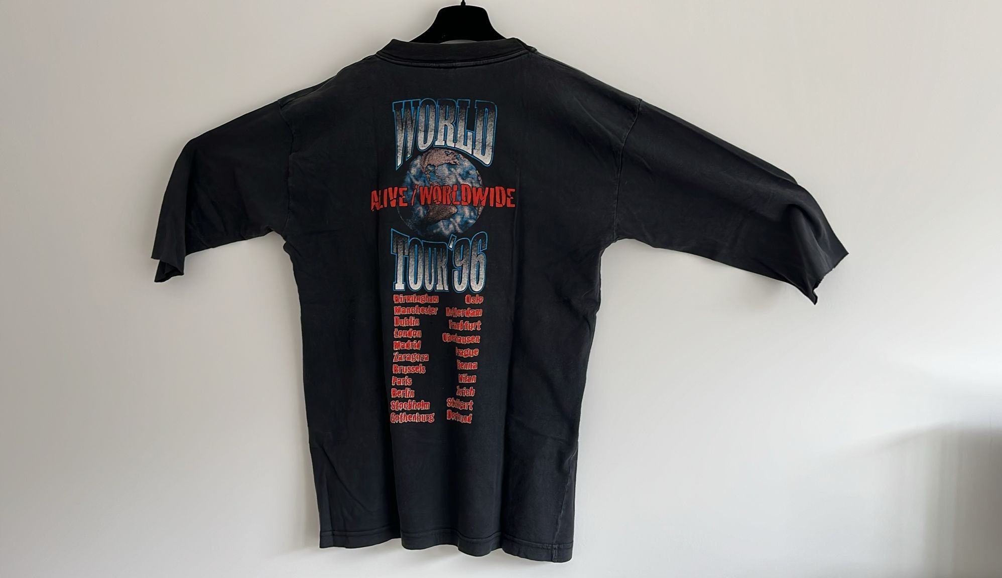 Vintage Lot 2 Vintage 90s Kiss 1996 Ace Frehley Tour Tee shirt XL Size US XL / EU 56 / 4 - 10 Thumbnail