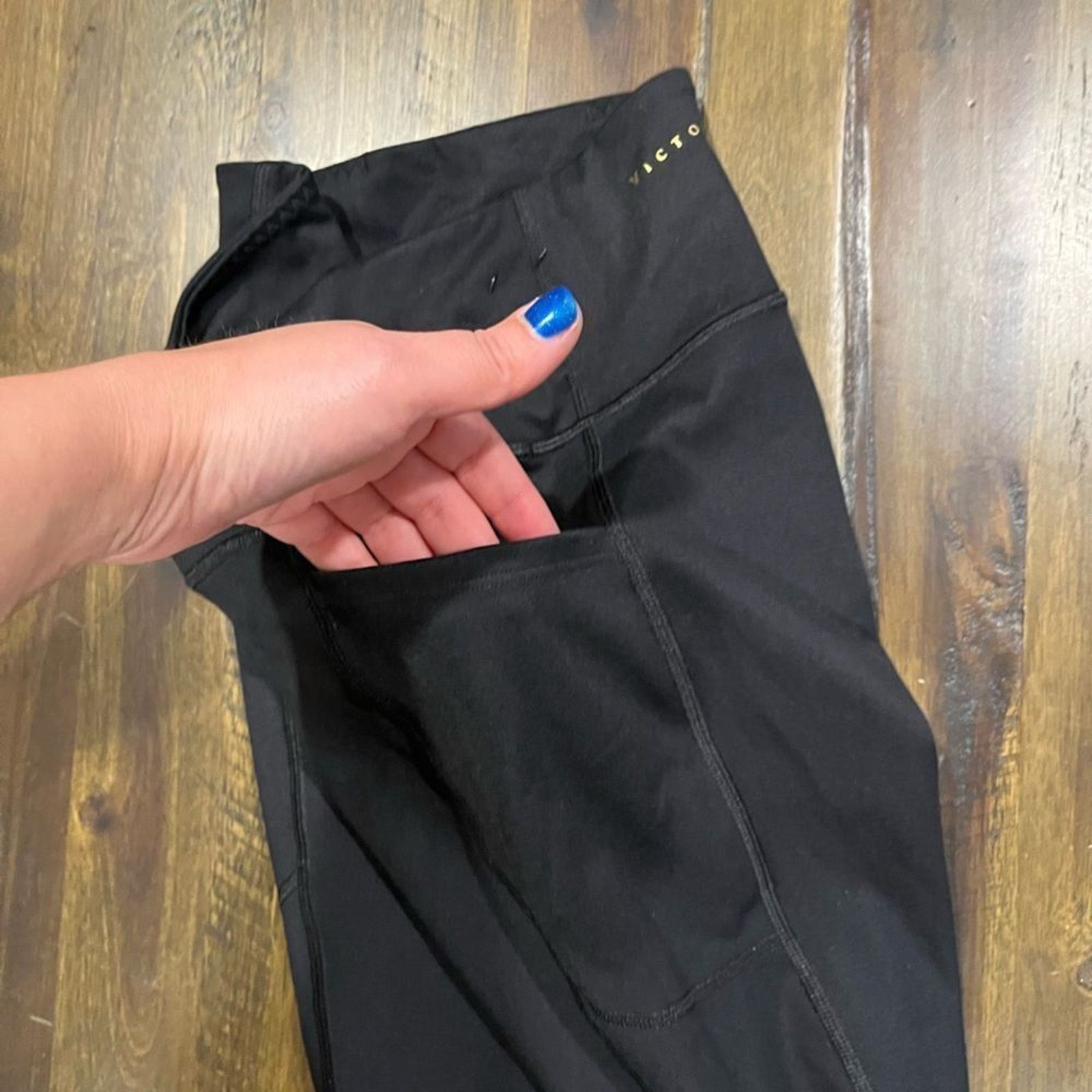 Victoria's Secret NWOT Victoria's Secret Athletic Ankle Length Leggings Size 8 Size 30" / US 8 / IT 44 - 4 Thumbnail