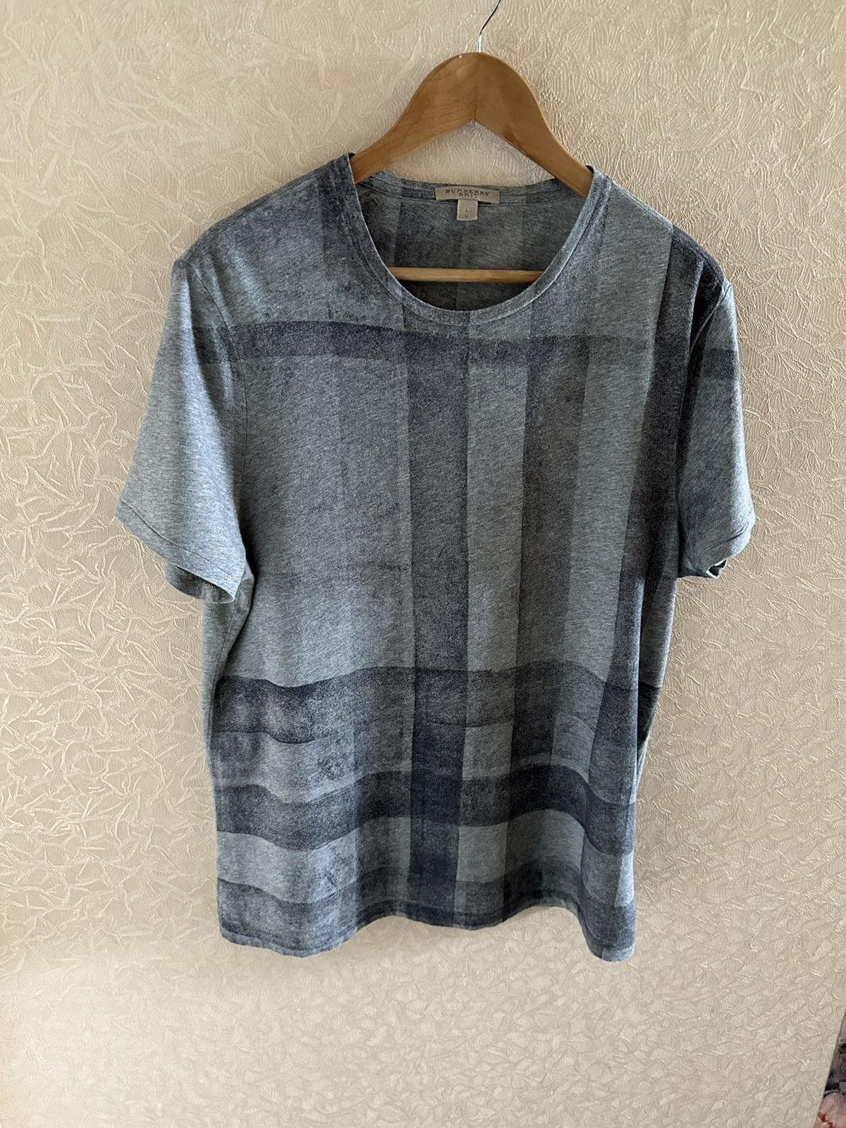 Burberry Burberry t shirt size L gray Size US L / EU 52-54 / 3 - 4 Thumbnail