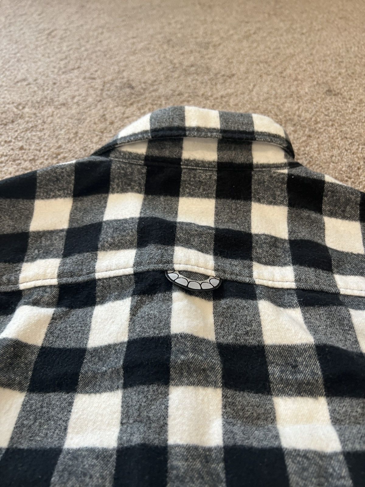 Original Fake Like new original fake OF kaws long sleeve shirt size 3 Size US L / EU 52-54 / 3 - 4 Thumbnail