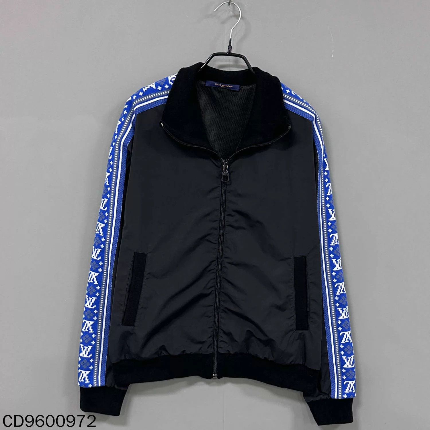 Louis Vuitton LV Fair Isle Logo Trim Jacket XS Size US XS / EU 42 / 0 - 1 Thumbnail