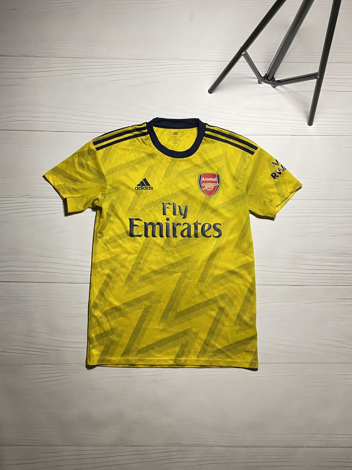 Adidas Adidas Arsenal 2019/20 away soccer football worn jersey Size US S / EU 44-46 / 1 - 1 Thumbnail