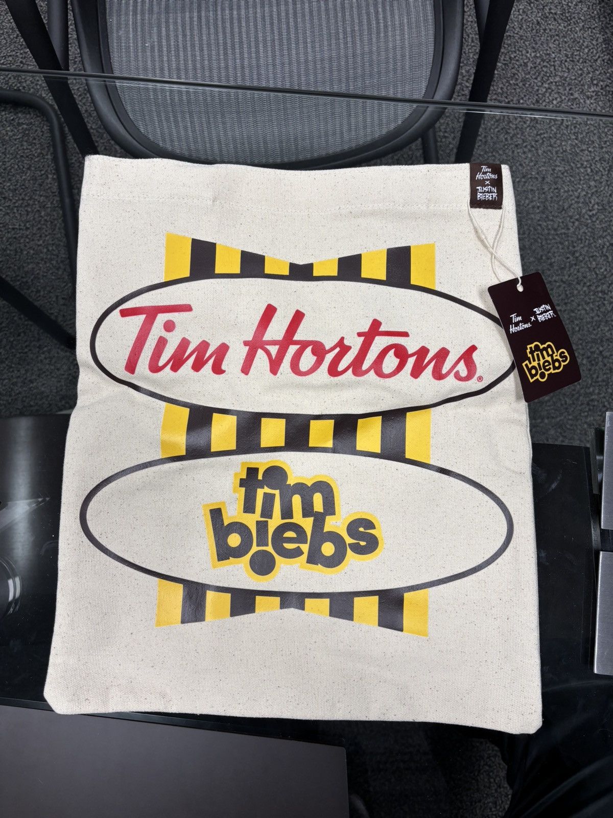 Justin Bieber Tim Hortons x Justin Bieber NEW Limited Size ONE SIZE - 1 Thumbnail