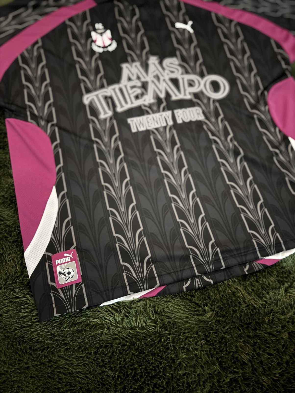 Puma × Skepta [M] Puma x Skepta MAS TIEMPO Collab Jersey Tee Black Size US M / EU 48-50 / 2 - 5 Thumbnail